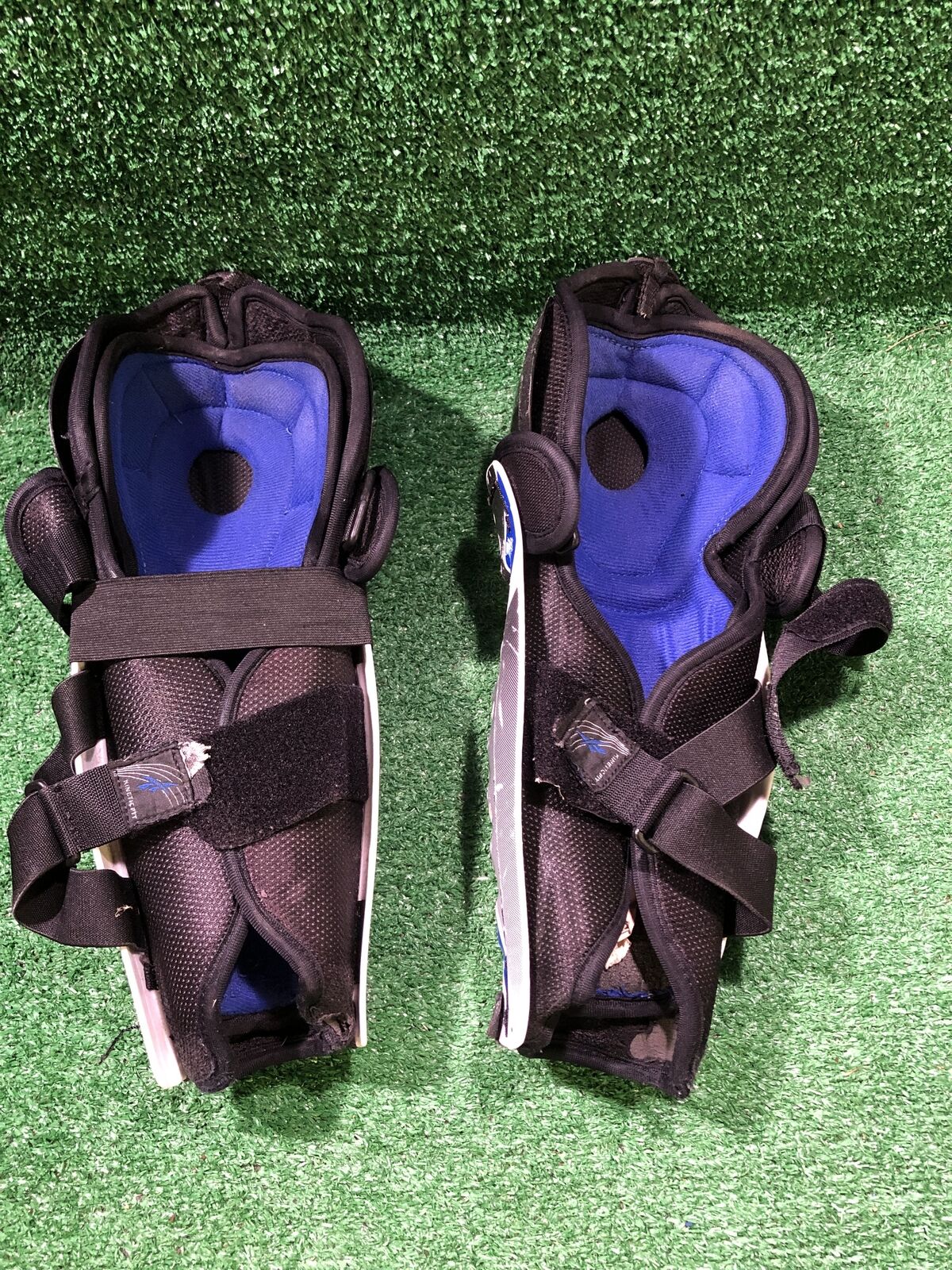 Reebok 4K 30cm Hockey Shin Guards