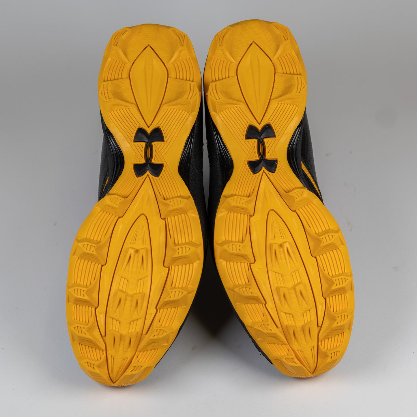 Under Armour Hammer MR Football Cleats Men's Size 16.0 – New Without Box