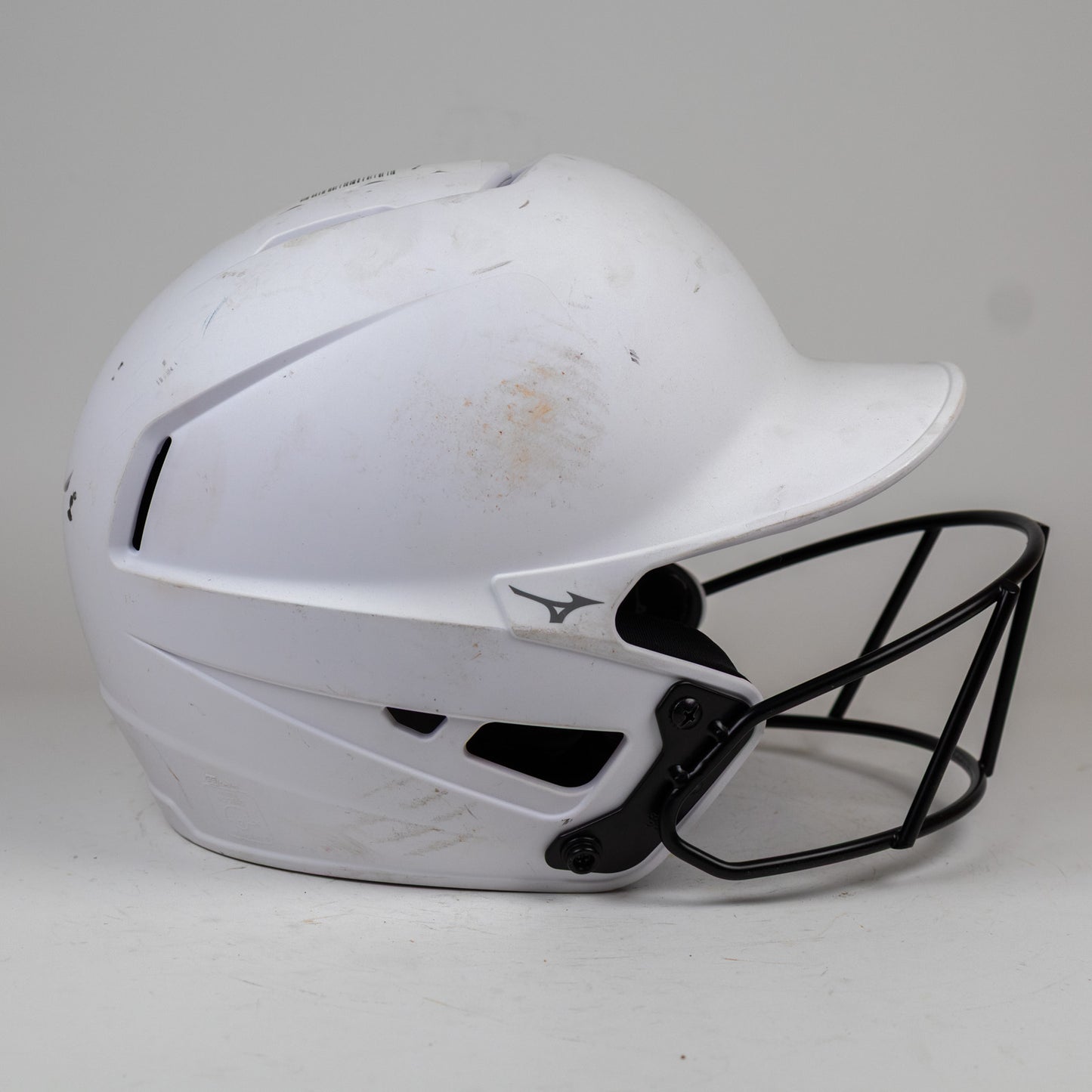 Mizuno F6-BT 7 3/8" to 7 7/8" Softball Batting Helmet