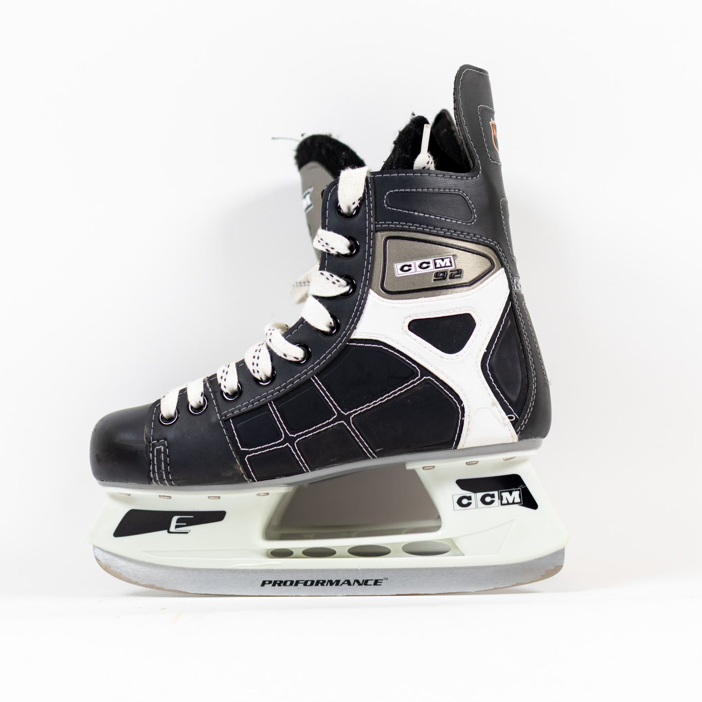 CCM VINTAGE 92 Size 5.0 Hockey Skates