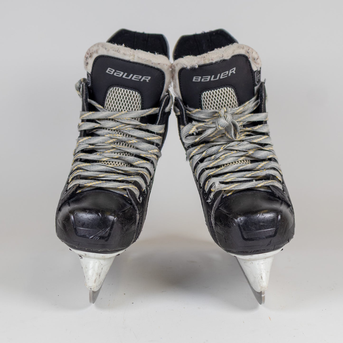Bauer Supreme 150 Size 3.0D Hockey Skates