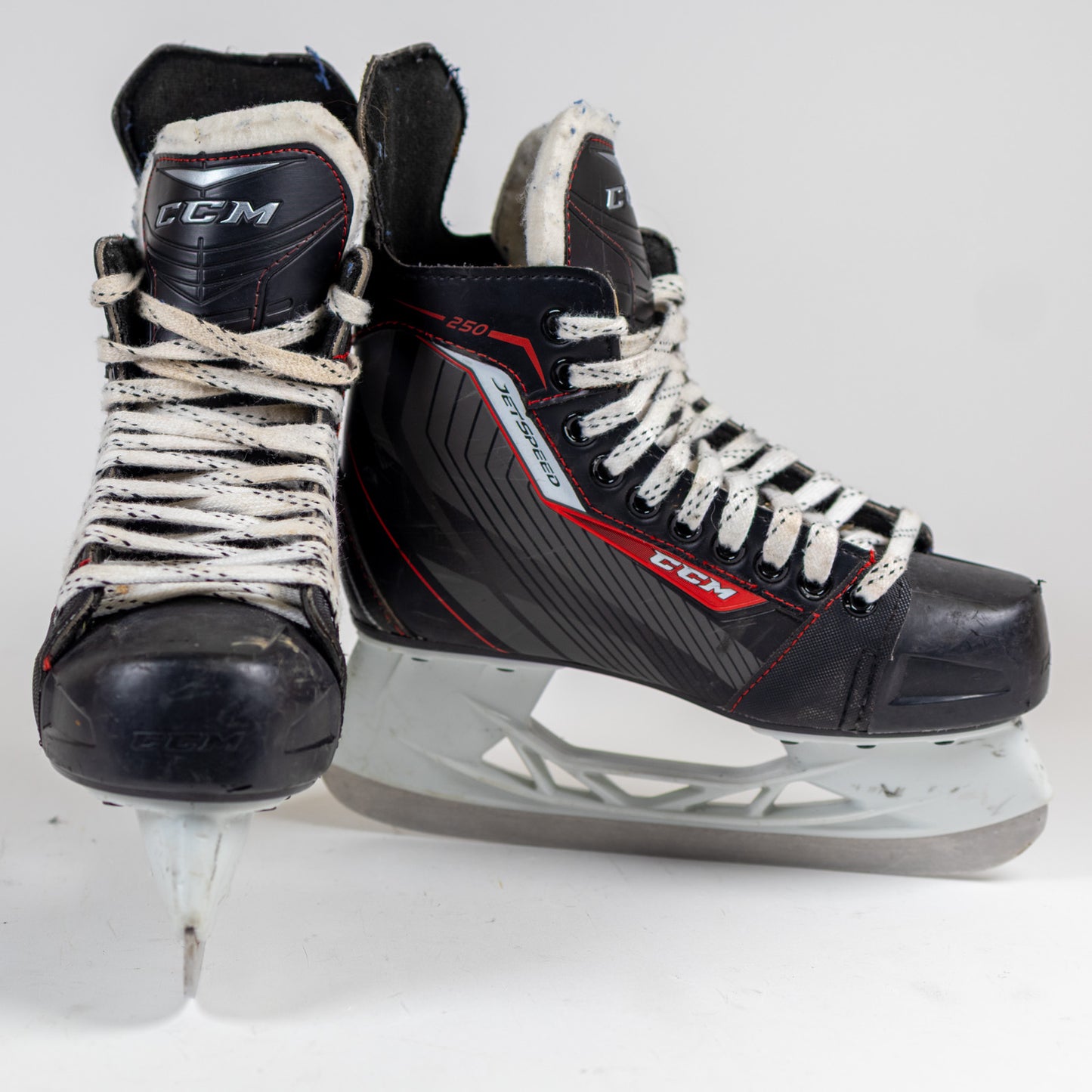 CCM Jetspeed 250 Size 4.0 Hockey Skates