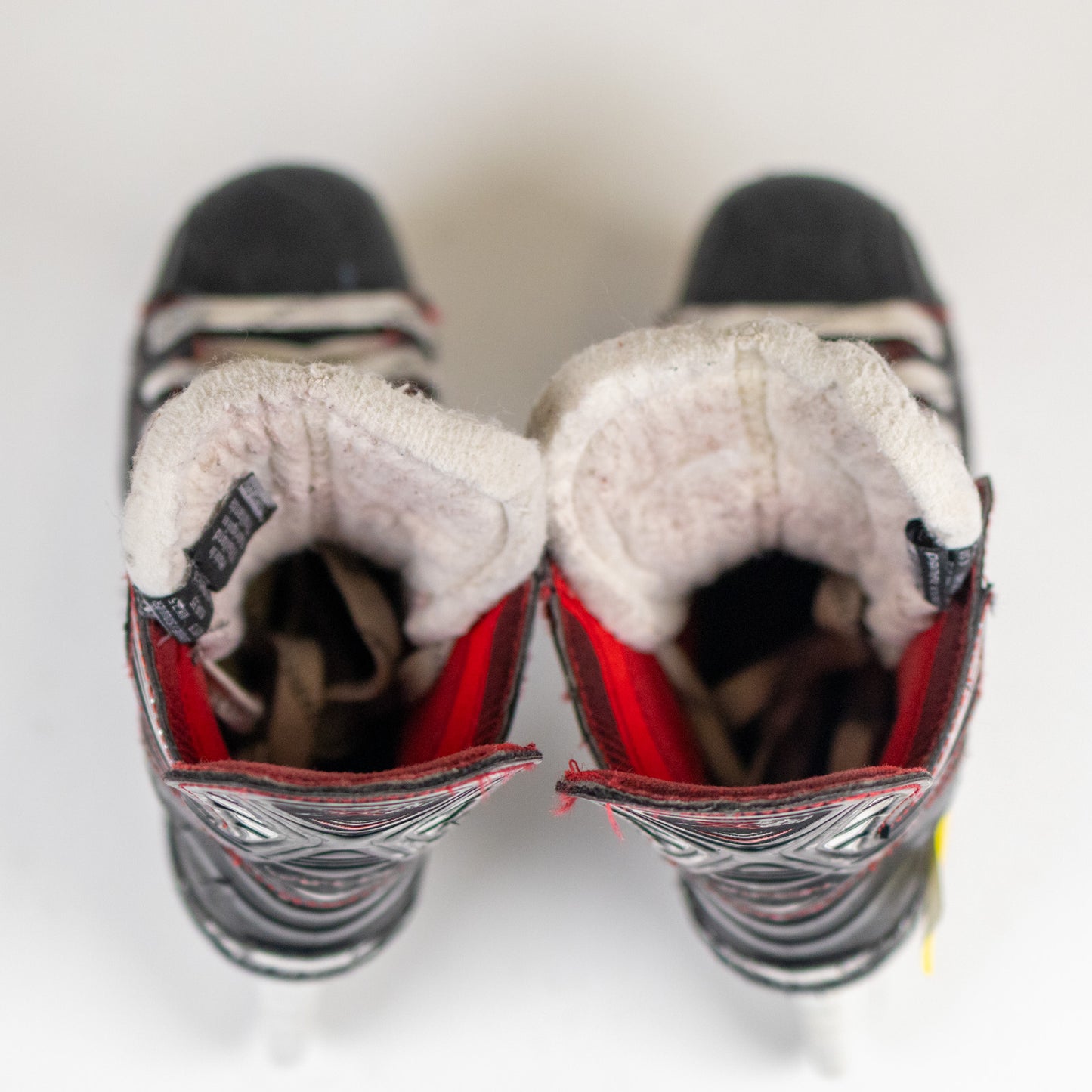 Bauer Vapor X2.7 Size 2.0D Hockey Skates