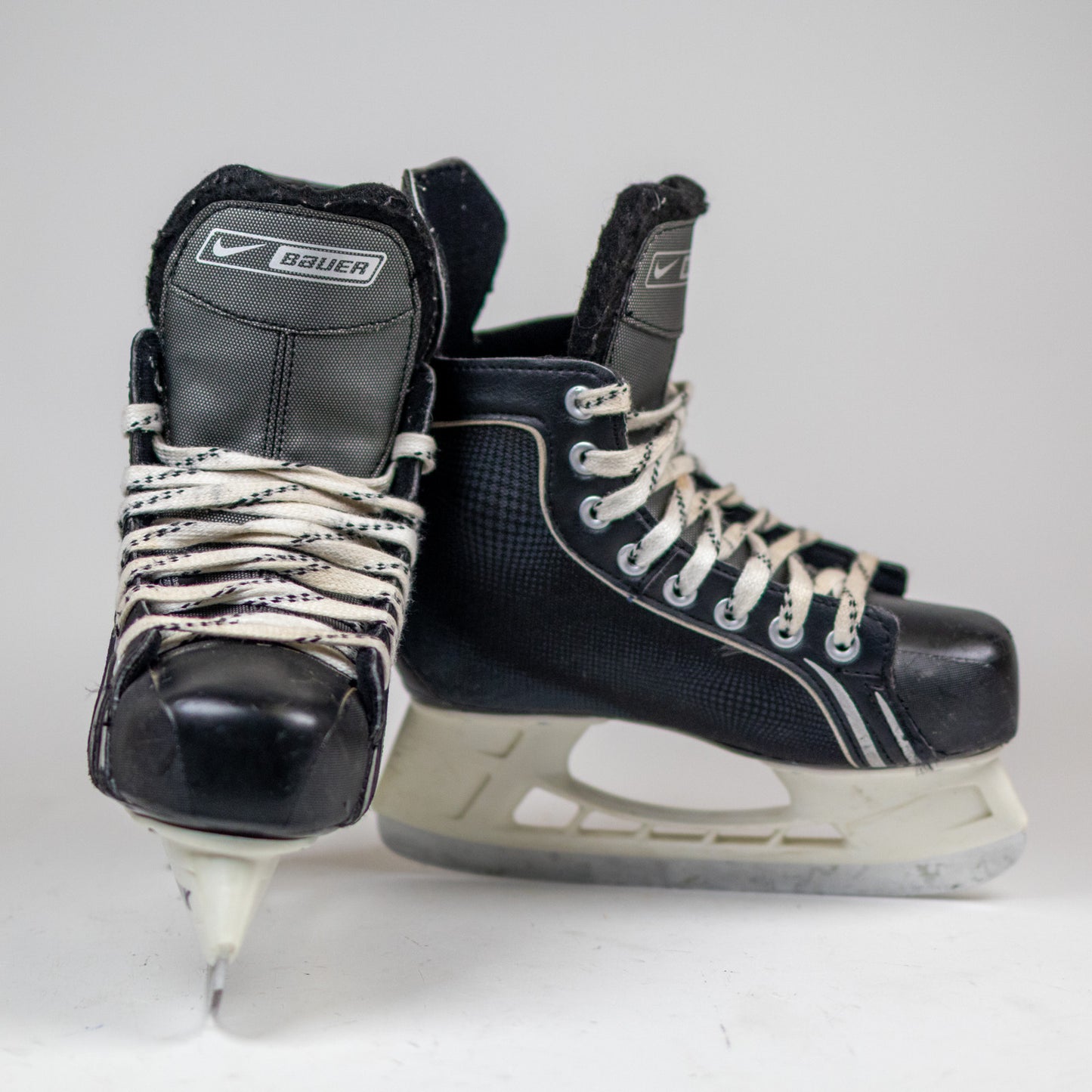 Nike Bauer Supreme One05 Size 2.0R Hockey Skates