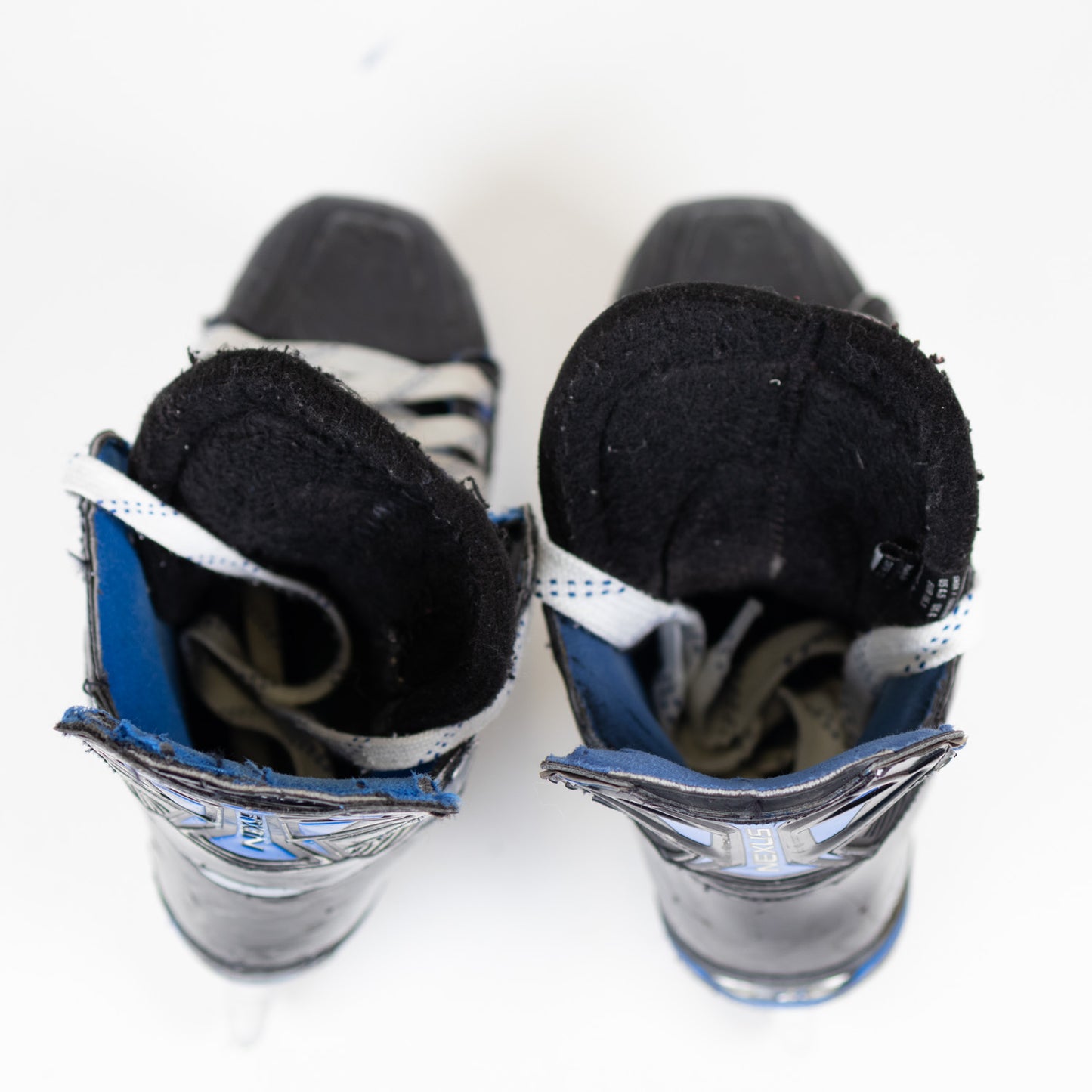 Bauer Nexus 2500 Size 3 Hockey Skates