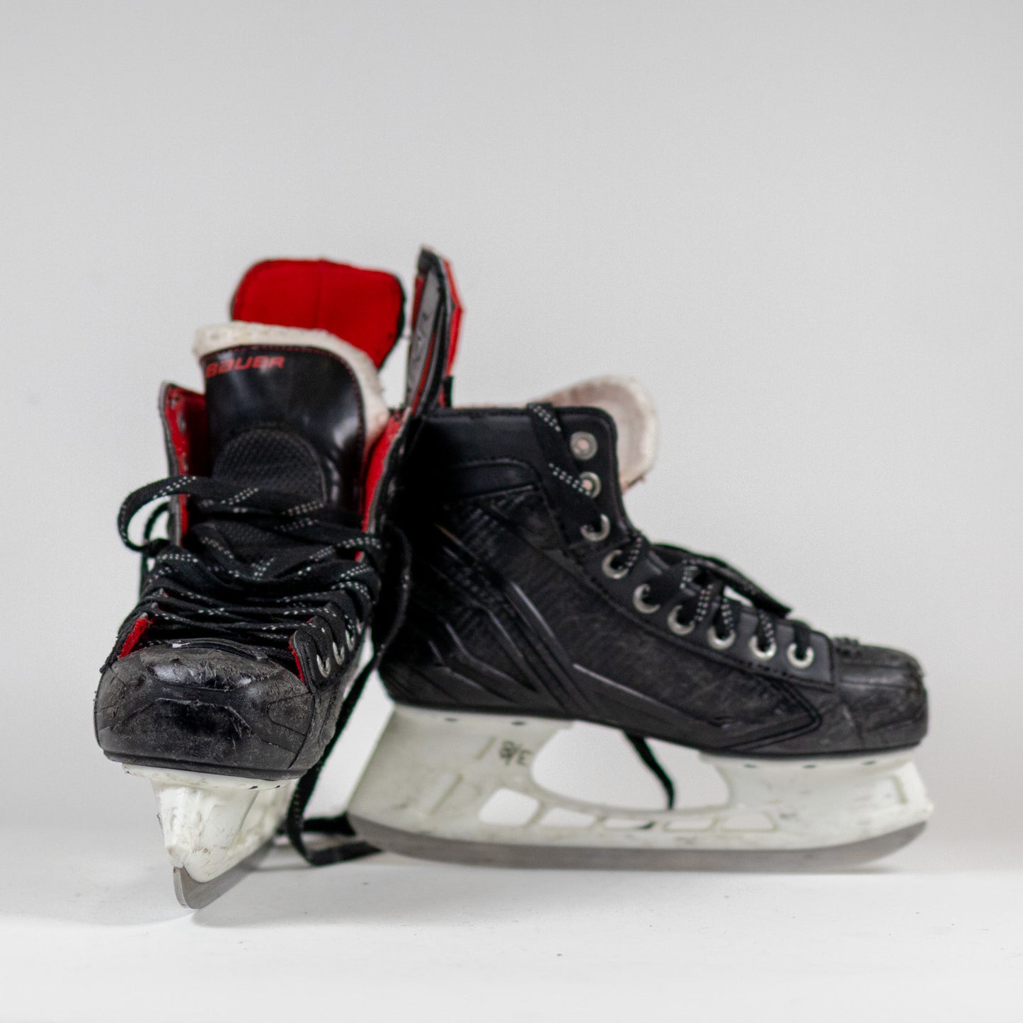 Bauer Vapor X350 Size 4R Hockey Skates