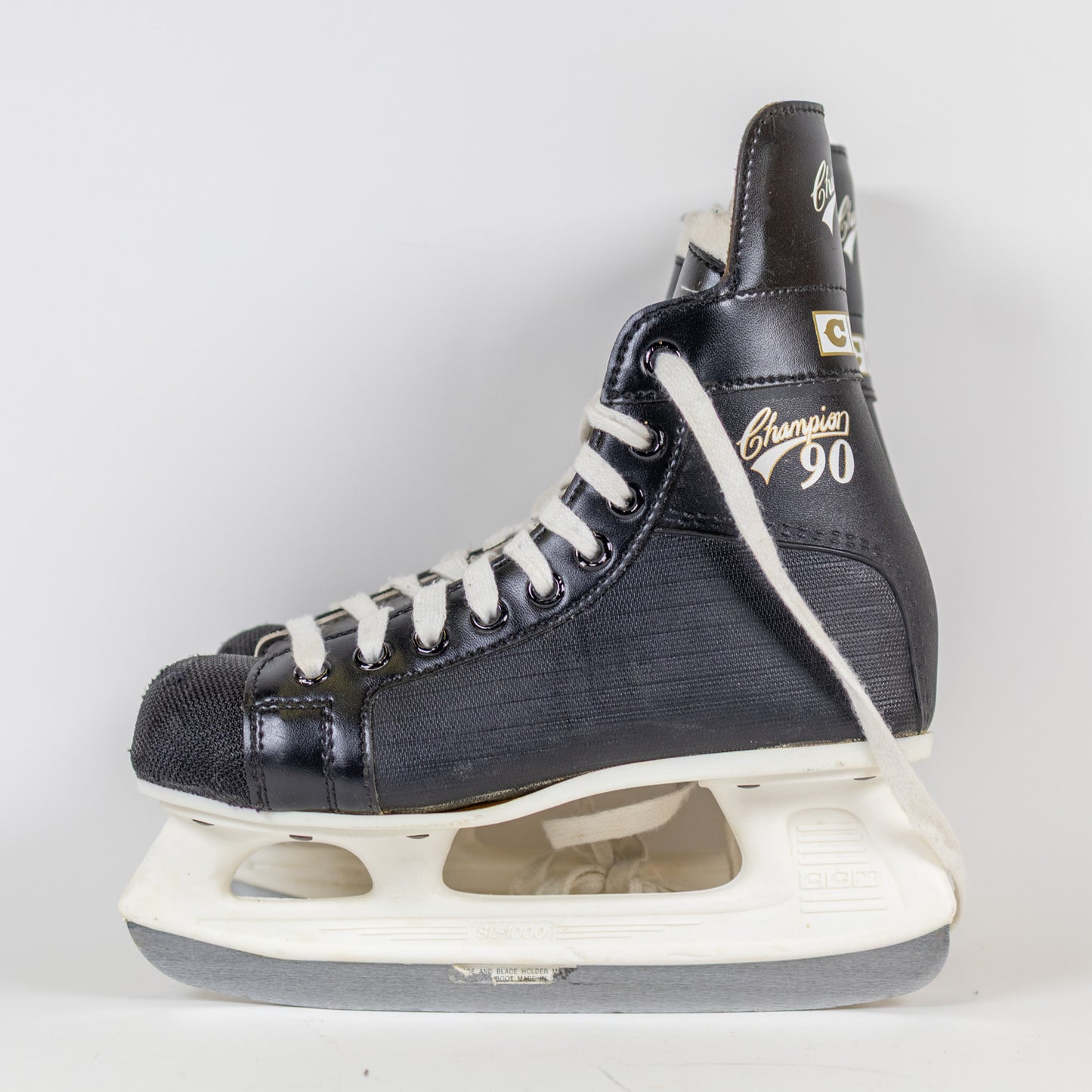Vintage CCM Champion 90 Size 4 Hockey Skates