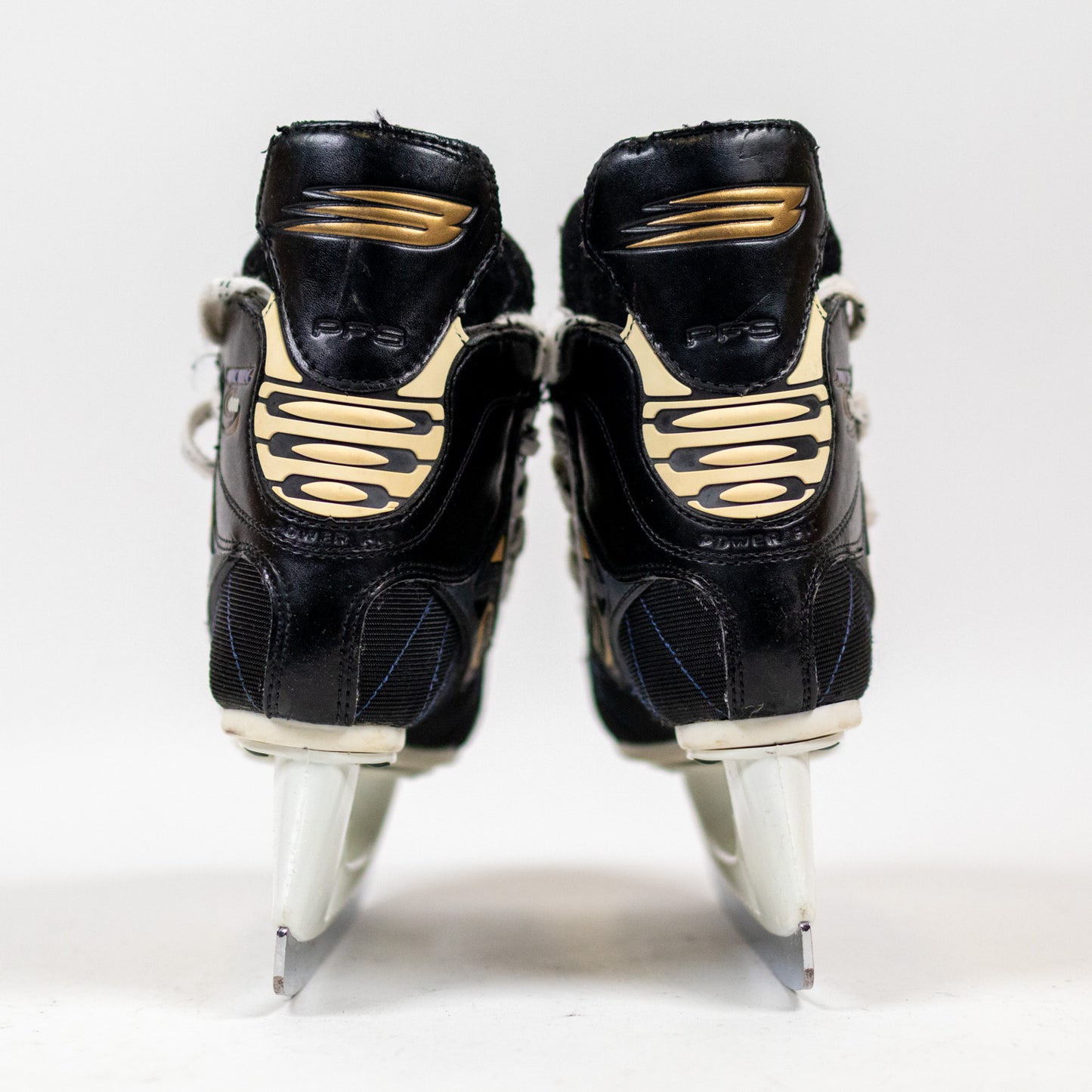 Vintage Bauer Supreme 1000 Size 1.5 Hockey Skates