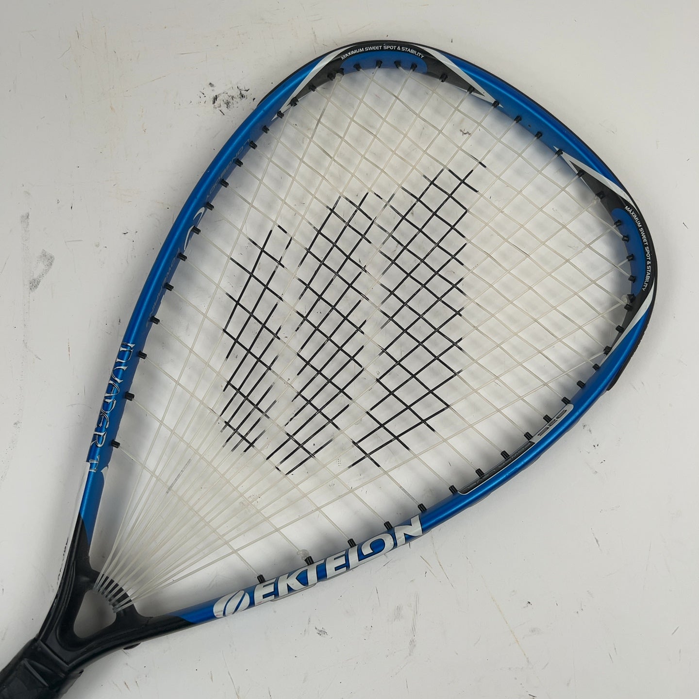 Ektelon Invader TI Racquetball Racquet Grip & Head Size