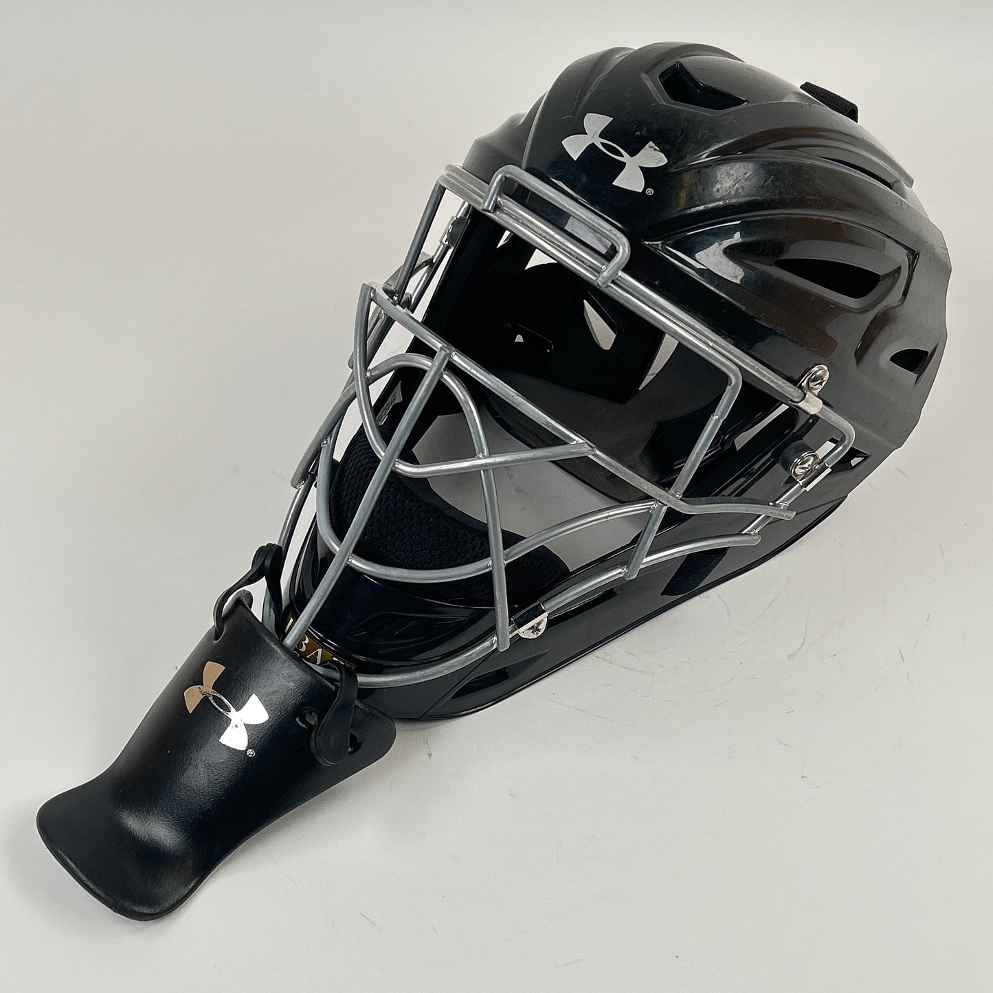 Under Armour UAHG2YVS-1 6 1/4" to 7" Junior Catchers Helmet