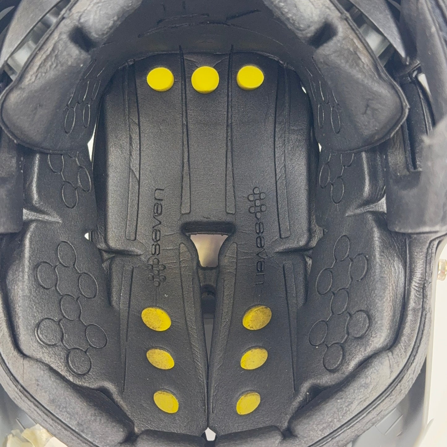 Cascade R OSFM Adjustable 21.5" to 24" Lacrosse Helmet