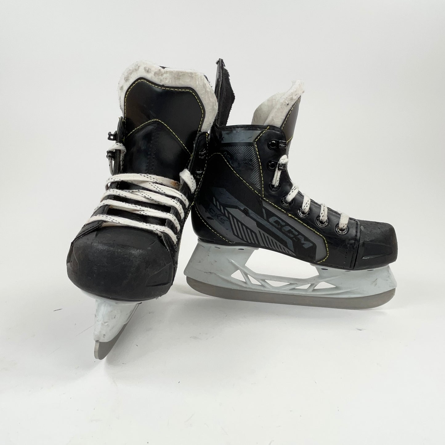 CCM Tacks AS 550 Size 13 Youth Hockey Skates