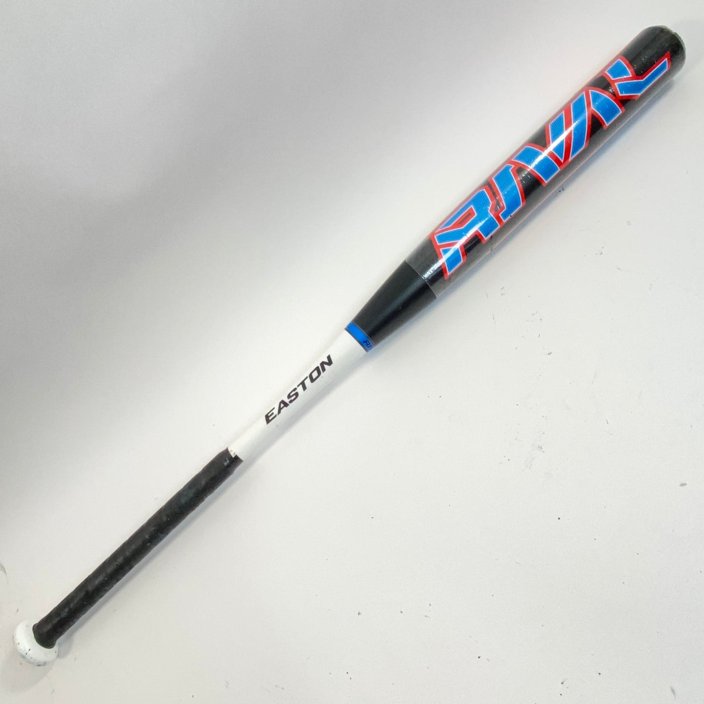 Easton Rival 34/26 (-8) USSSA Softball Bat