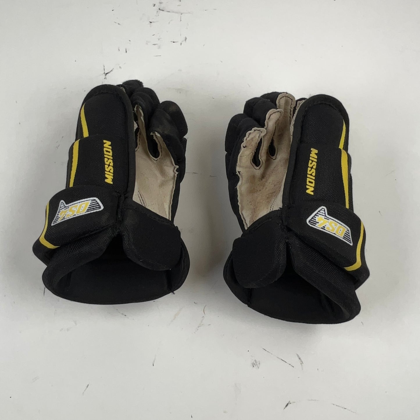 Mission Youth 9" Hockey Gloves