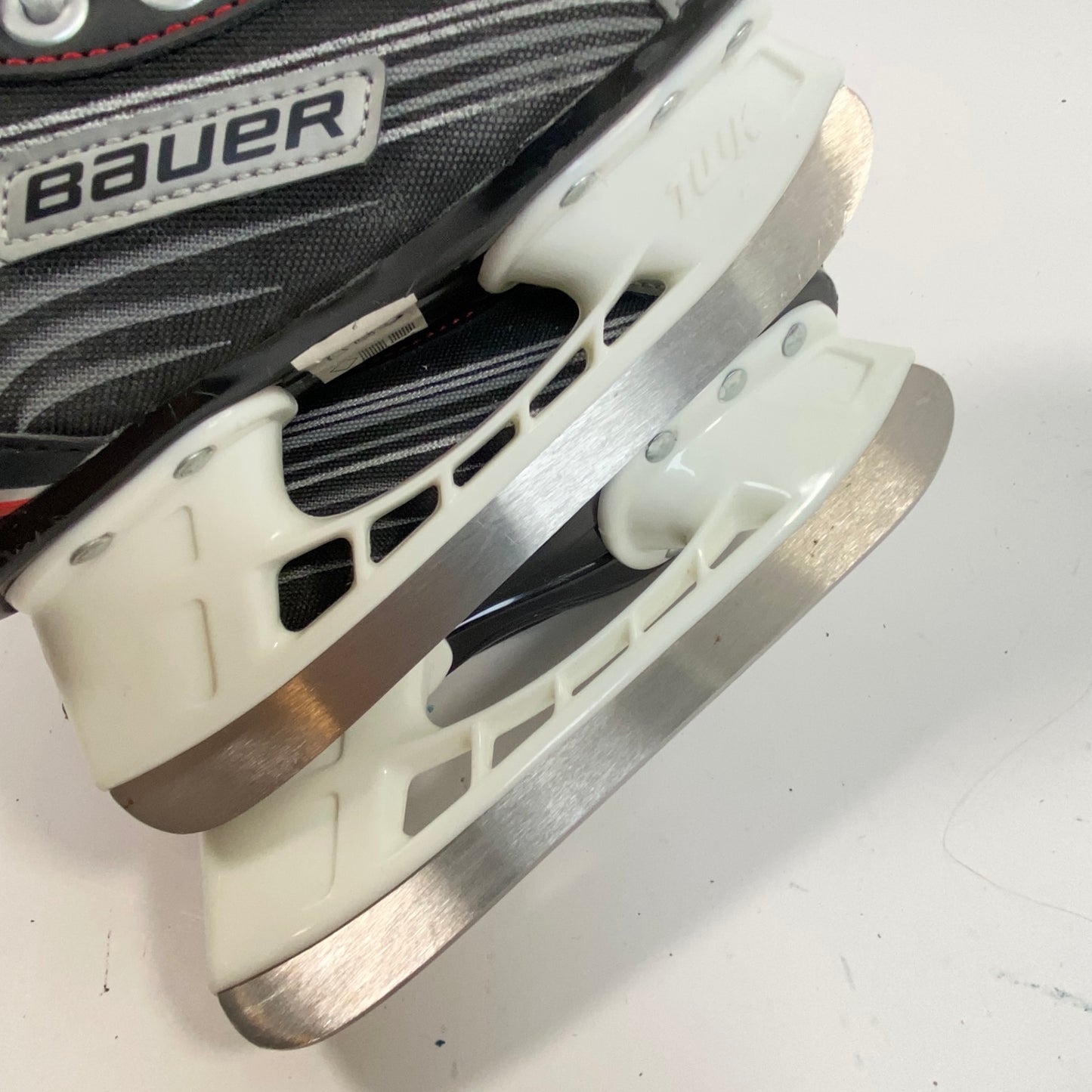 Bauer X200 Size 9Y Youth Hockey Skates