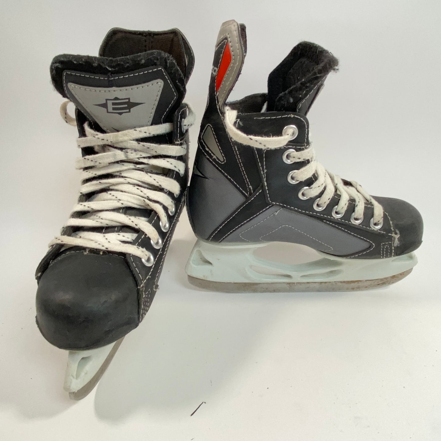 Easton Synergy SY50 Size 1 Junior Hockey Skates