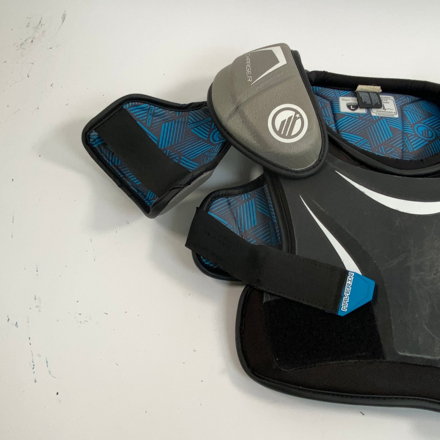 Maverik Charger Youth Large Lacrosse Shoulder Pads