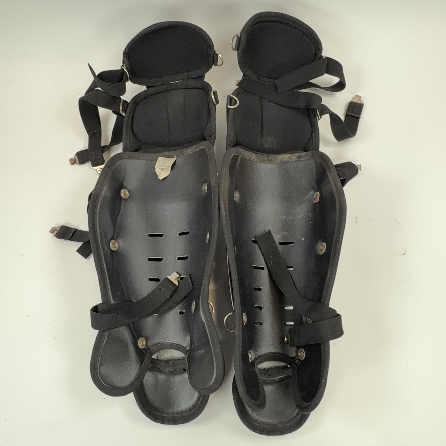 Rawlings 16DCW Intermediate 15.5" Catchers Shin Guards