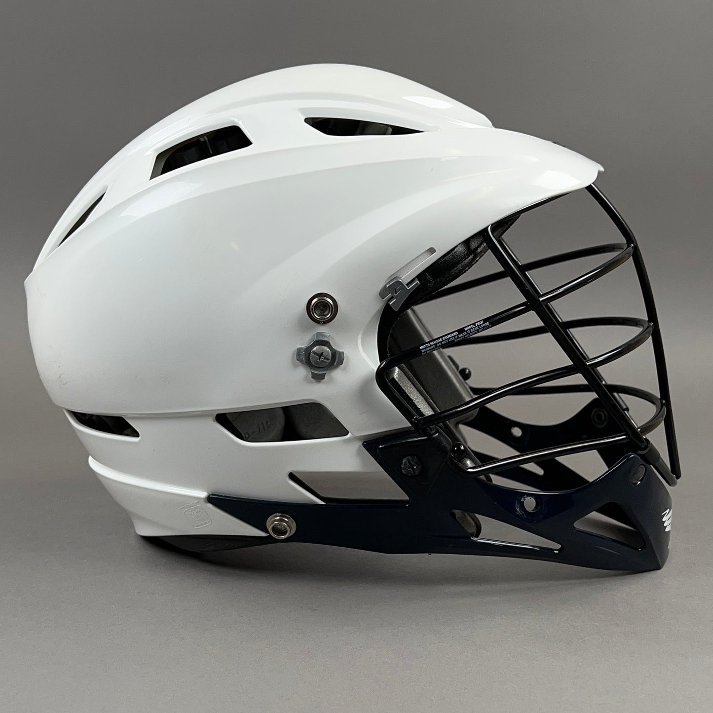 Cascade Pro7 Medium 22" to 23.5" Senior Lacrosse Helmet