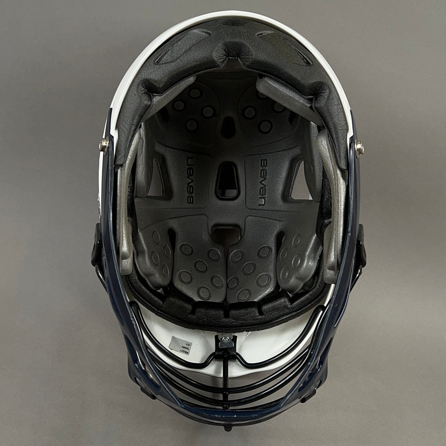 Cascade Pro7 Medium 22" to 23.5" Senior Lacrosse Helmet