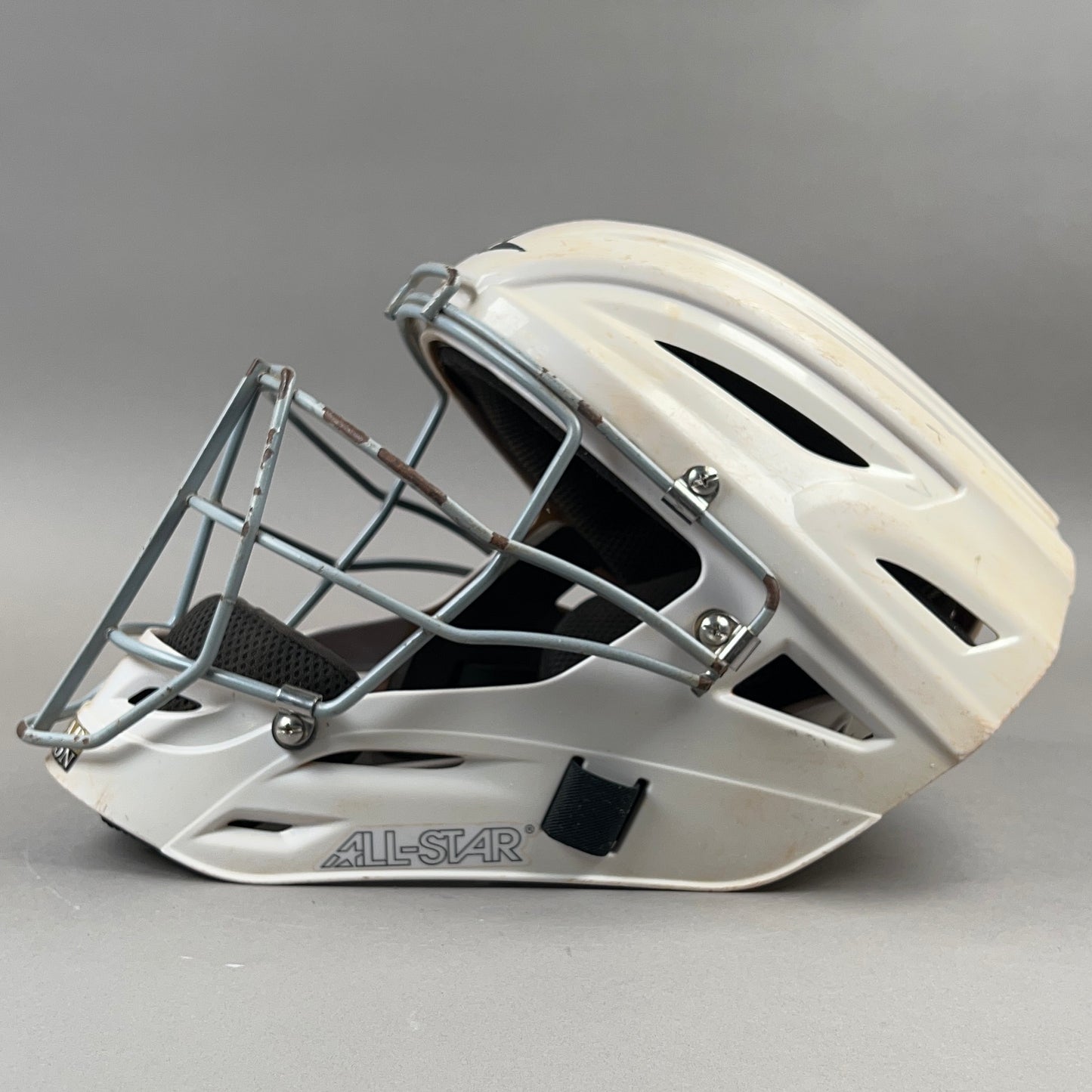 All-Star MVP2500-1 L/XL Adjustable 7" to 7 1/2" Senior Catchers Helmet