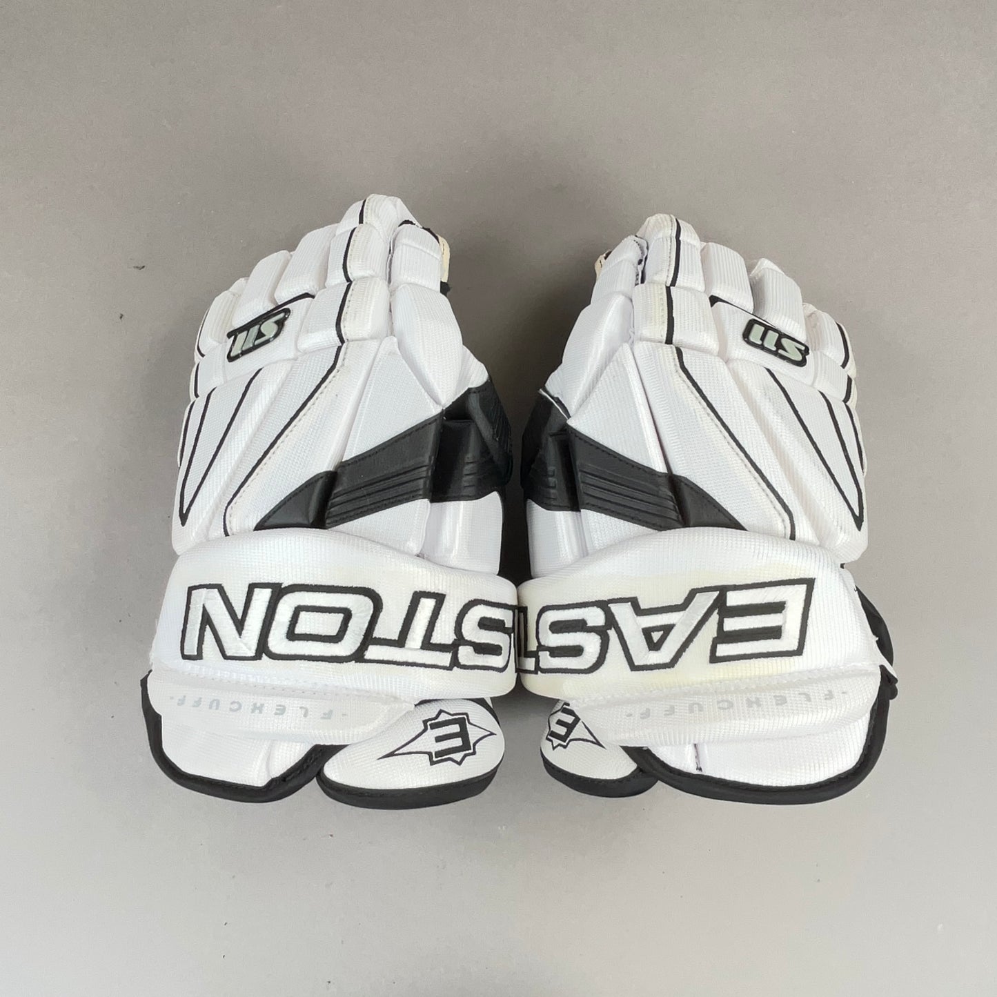 Easton S11 Senior 14" Hockey Gloves
