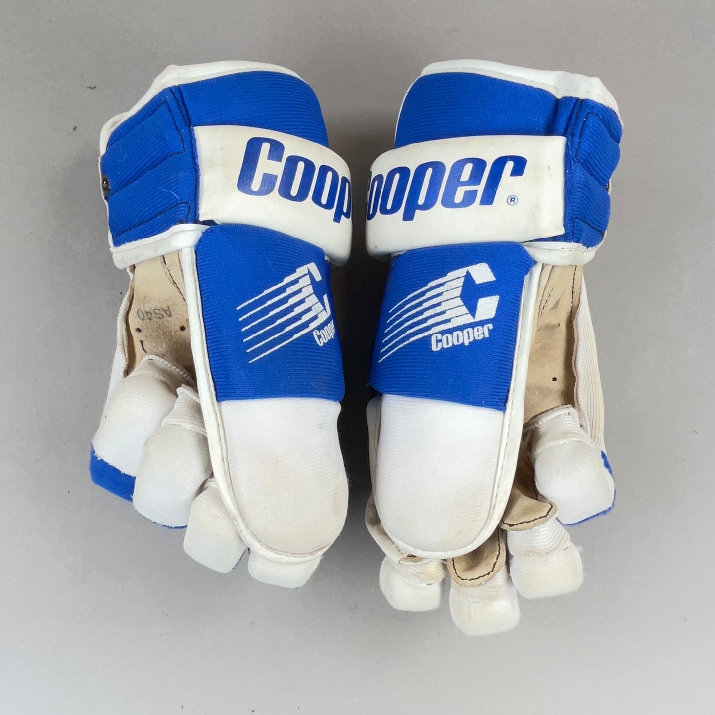 Cooper AS40 Senior 14" Vintage Hockey Gloves
