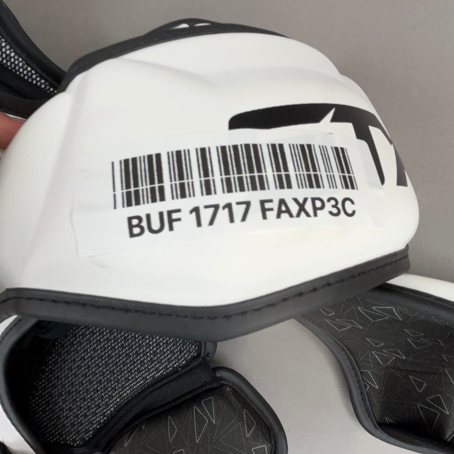 STX Cell IV Junior Medium Lacrosse Shoulder Pads