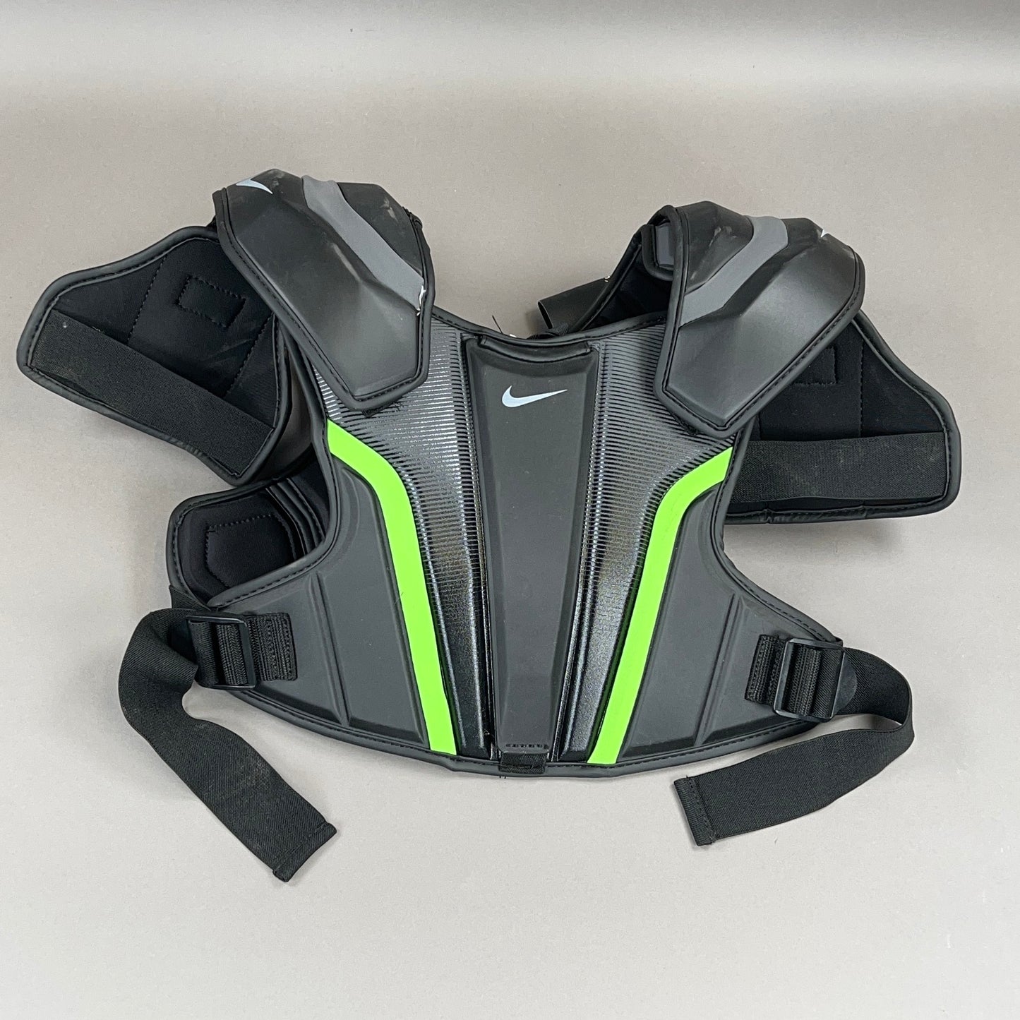 Nike Vapor Senior Medium Lacrosse Shoulder Pads