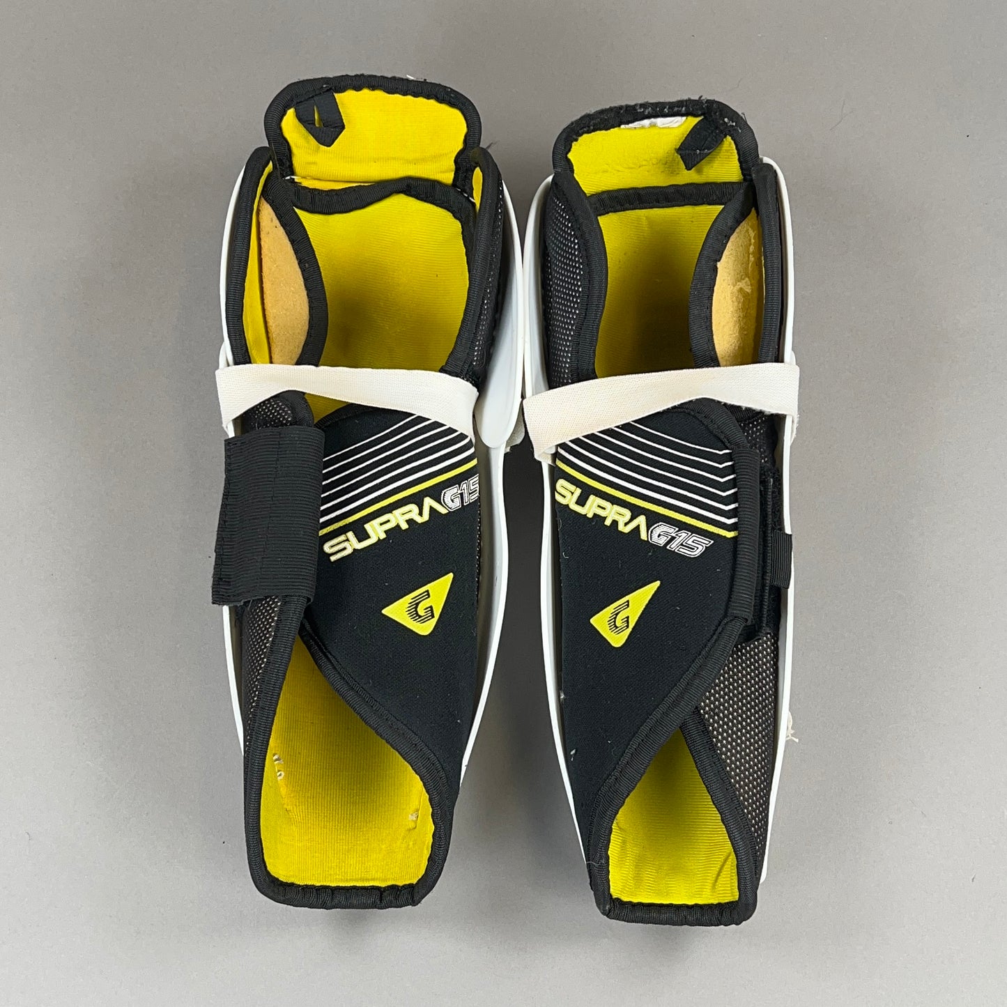 GRAF Supra G15 Junior 11" Hockey Shin Guards