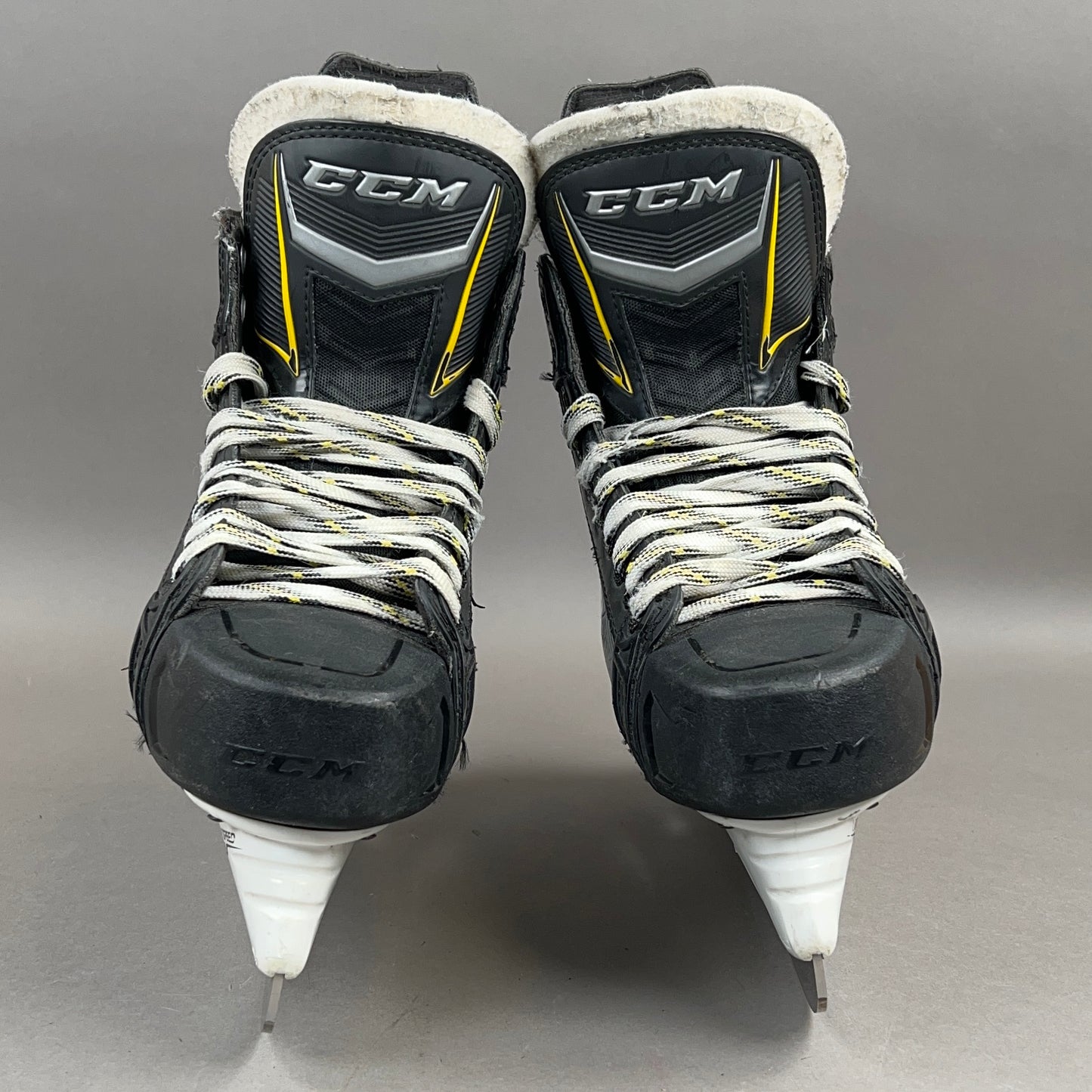 CCM Tacks 9060 Size 7 Senior Hockey Skates