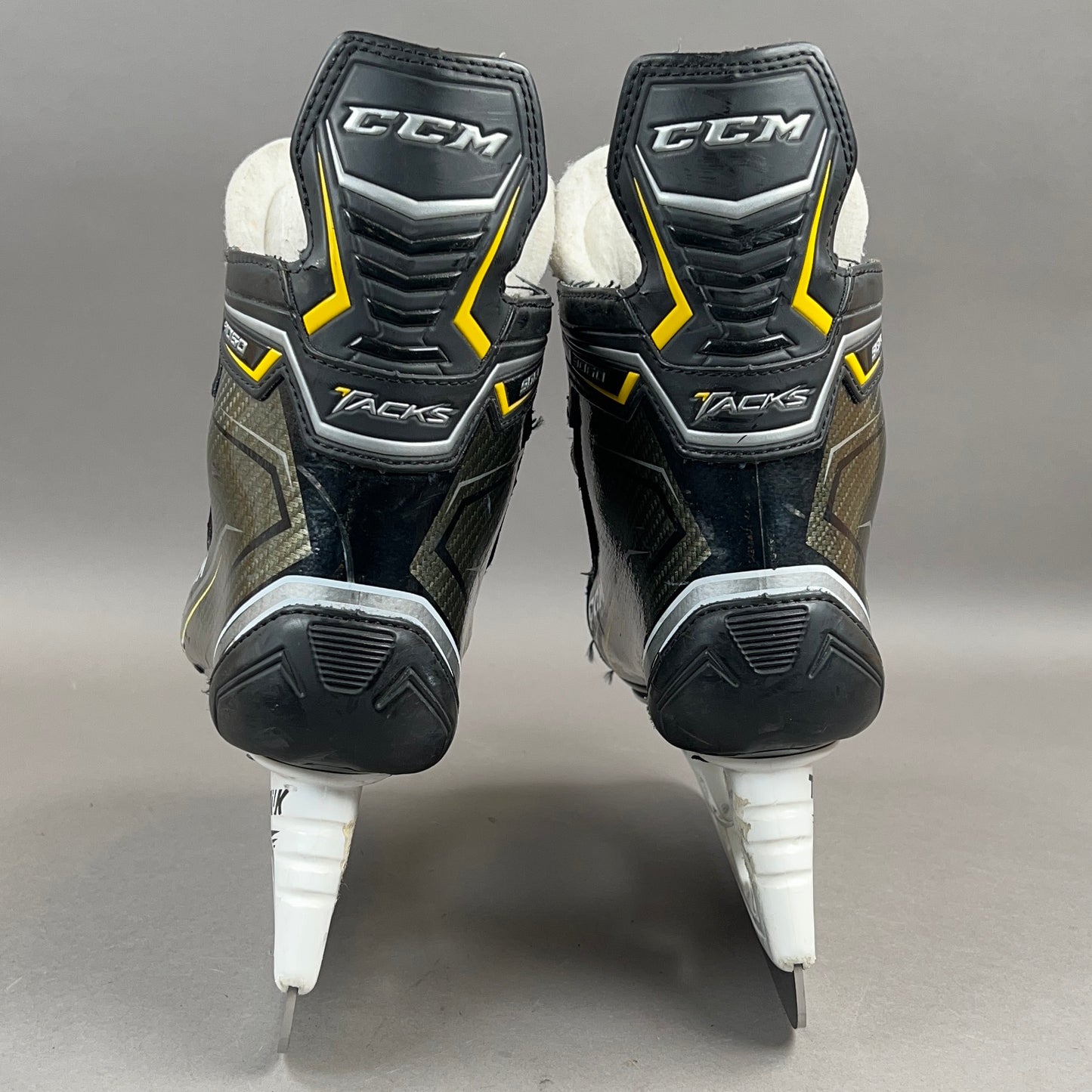 CCM Tacks 9060 Size 7 Senior Hockey Skates