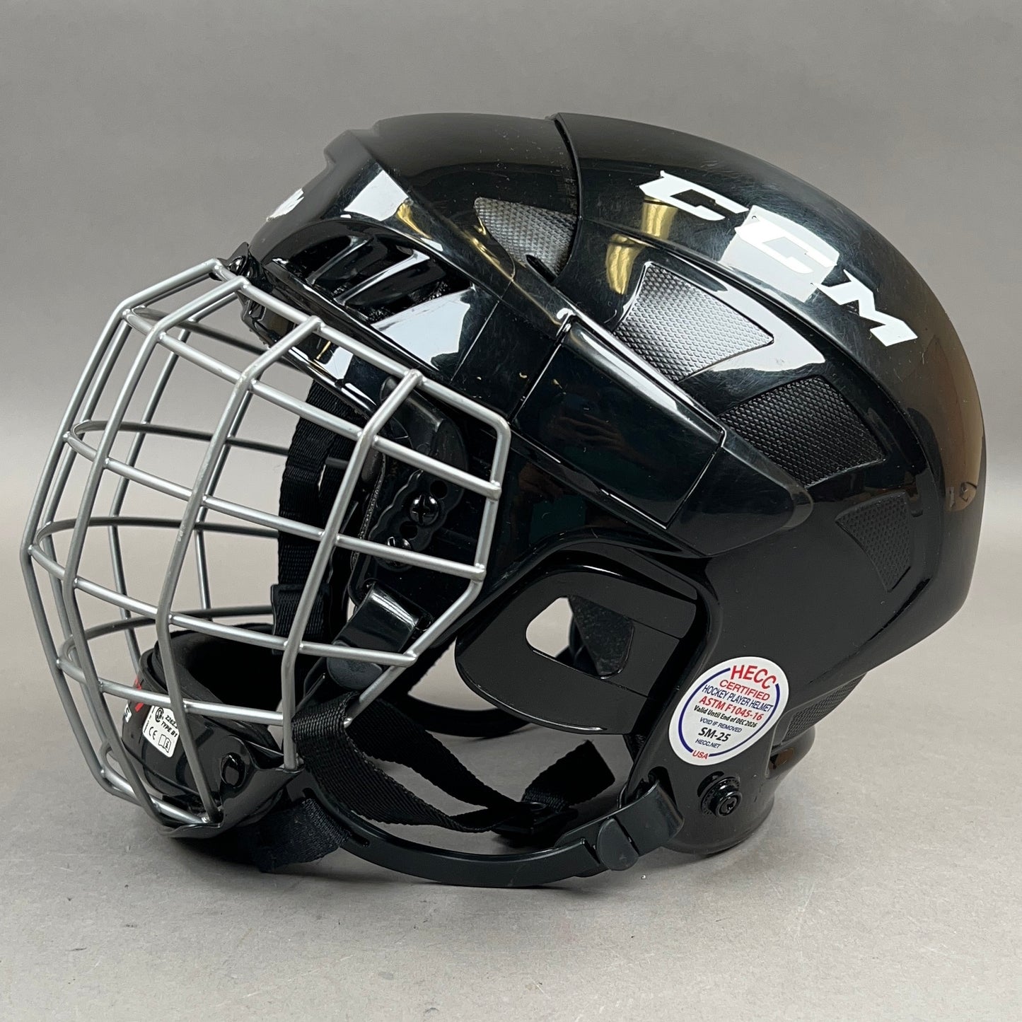 CCM FL40 M Medium 6 7/8" to 7 1/4" Junior Hockey Helmet
