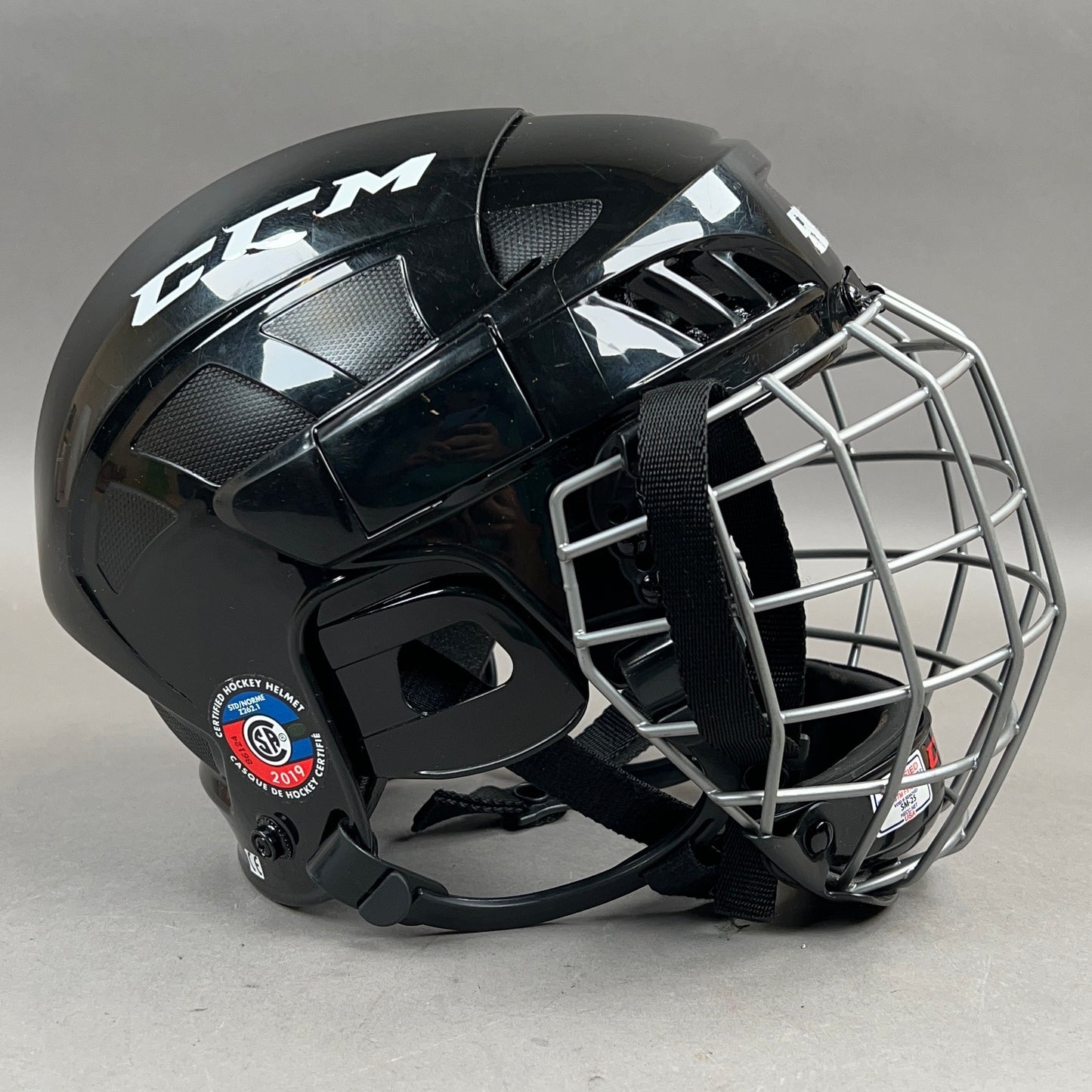 CCM FL40 M Medium 6 7/8" to 7 1/4" Junior Hockey Helmet