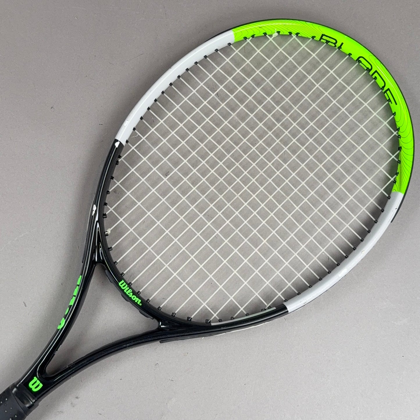 Wilson Blade Feel 25 Tennis Racket 4" Grip & 100in² Head Size