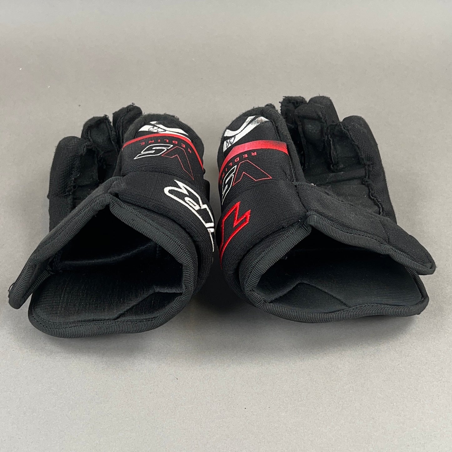 Tour V5 Redline Youth 9" Hockey Gloves