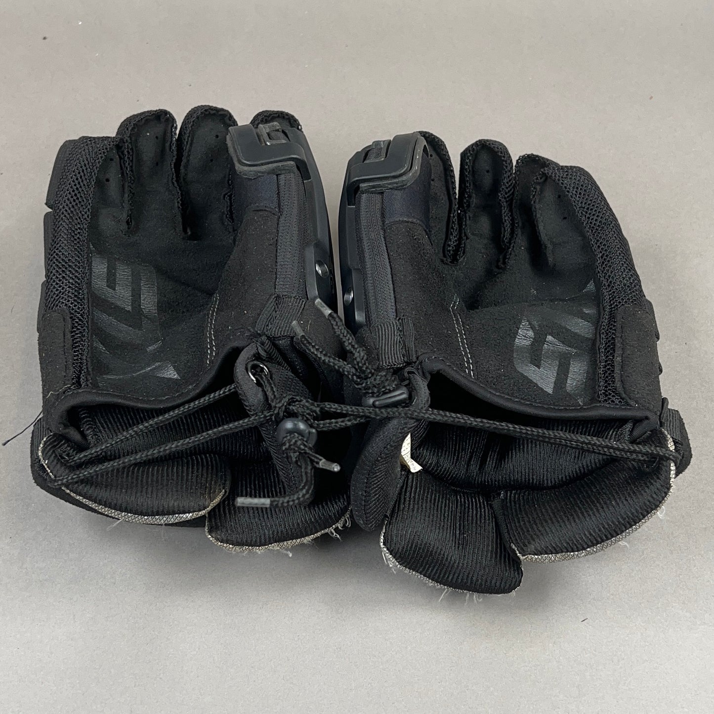 STX Shield Medium Lacrosse Gloves