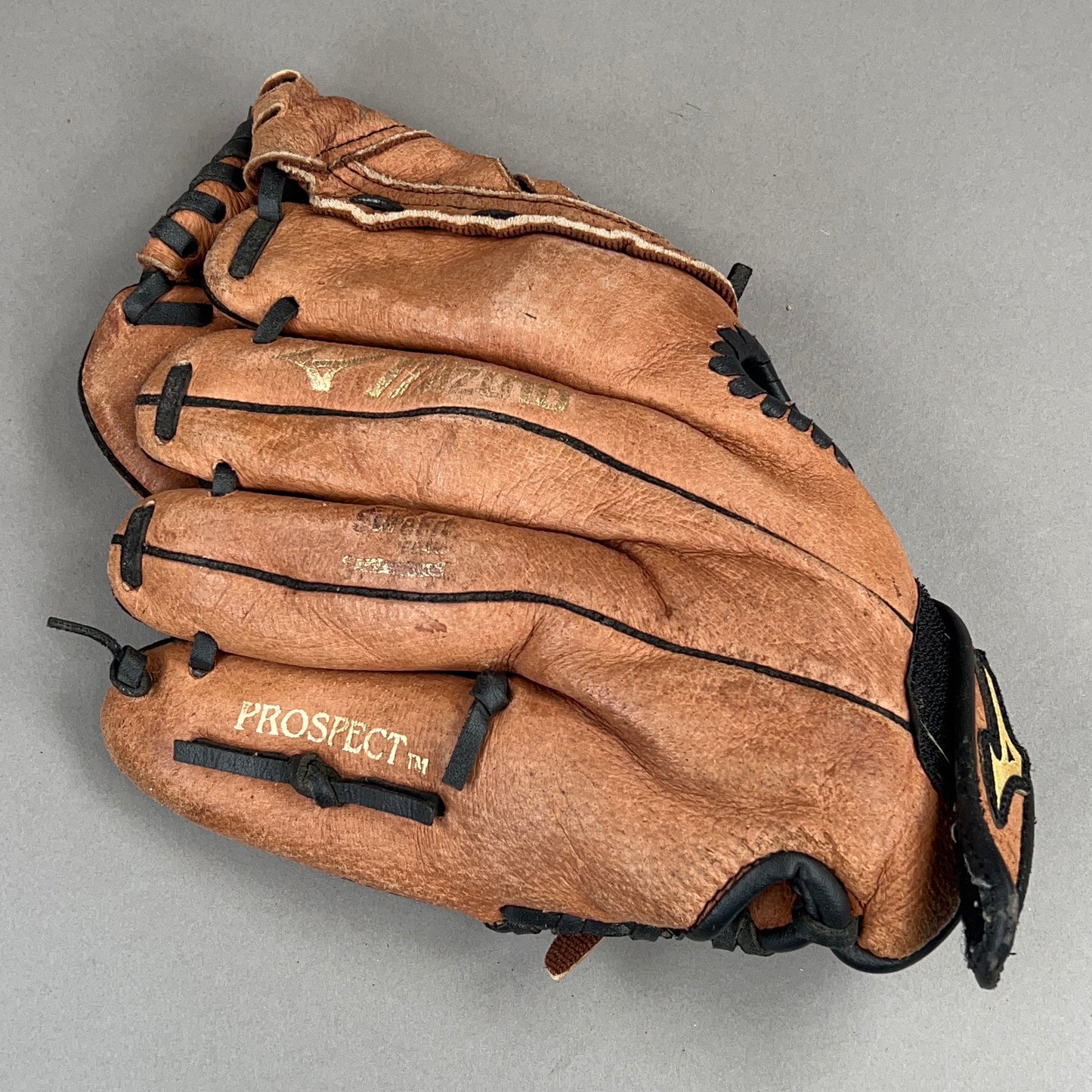 Mizuno Prospect 11" Right Hand Thrower Baseball Glove