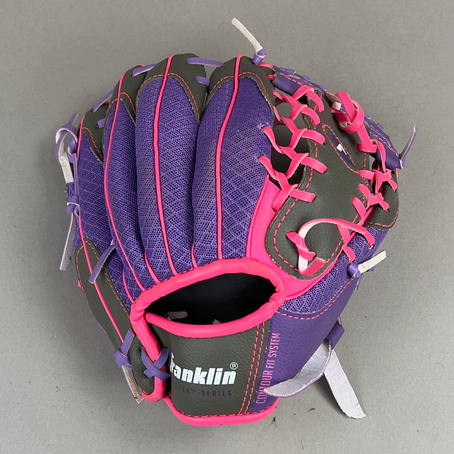 Franklin 22867 9.5"" Right Hand Thrower Softball Glove