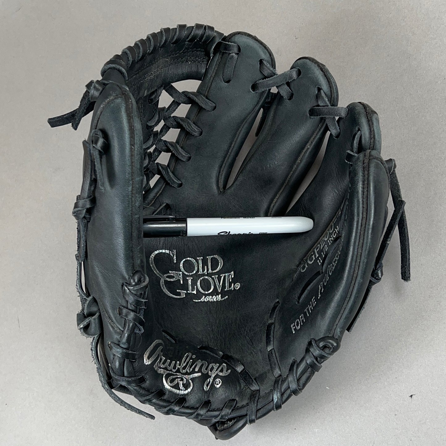 Rawlings Gold Glove Pro Design GGP200-4B 11.5" Right Hand Thrower Baseball Glove