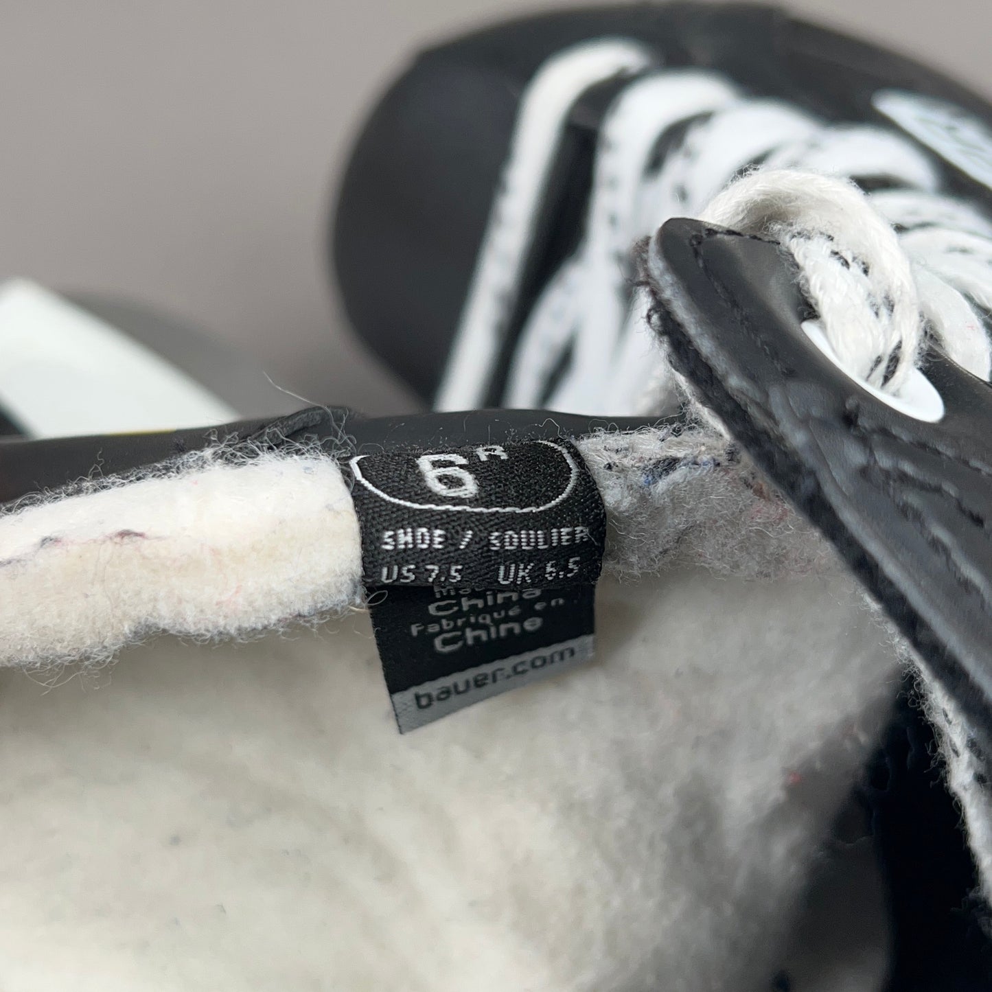 Bauer Supreme S140 Size 6 Intermediate Hockey Skates