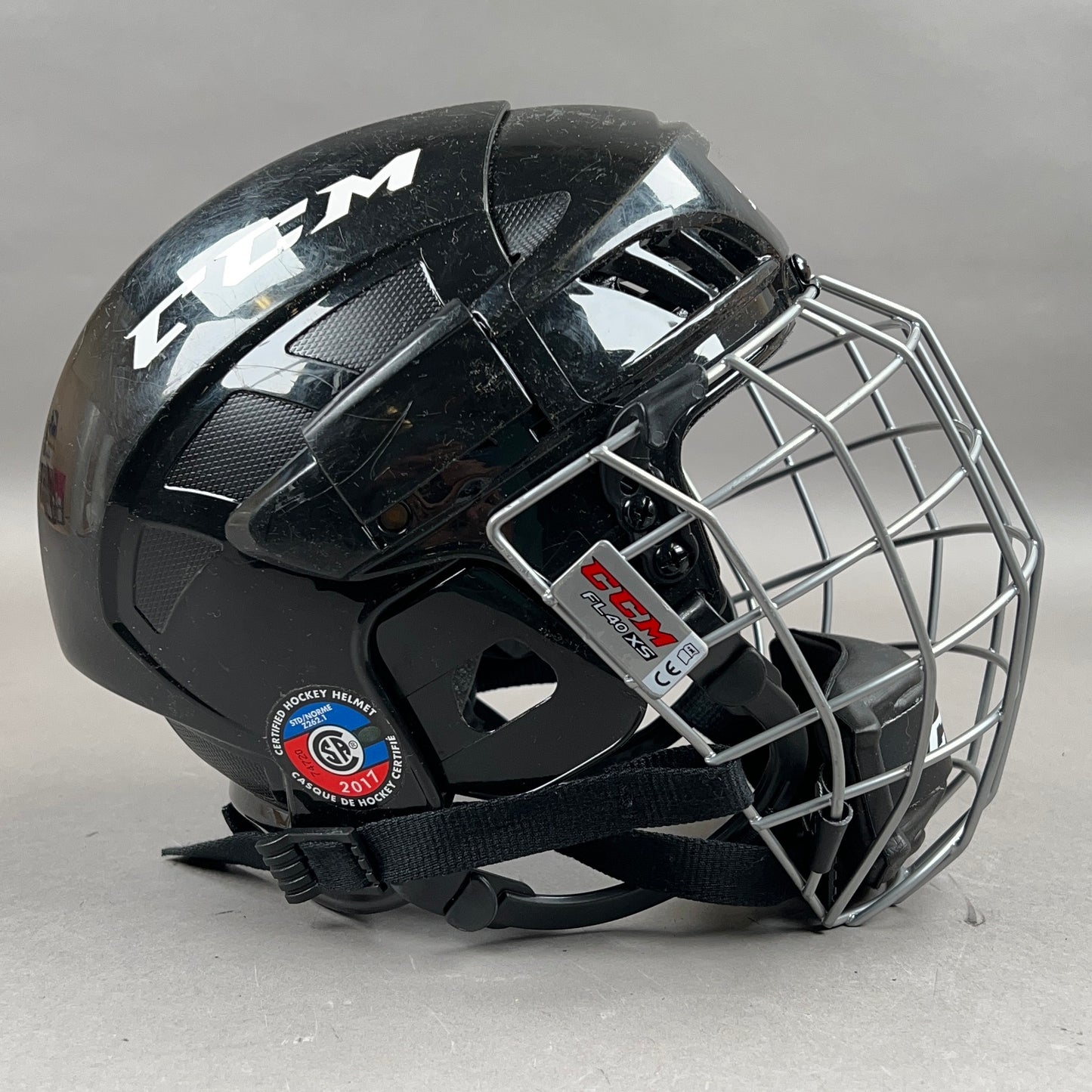 CCM FL40 X-Small 6" to 6 5/8" Hockey Helmet