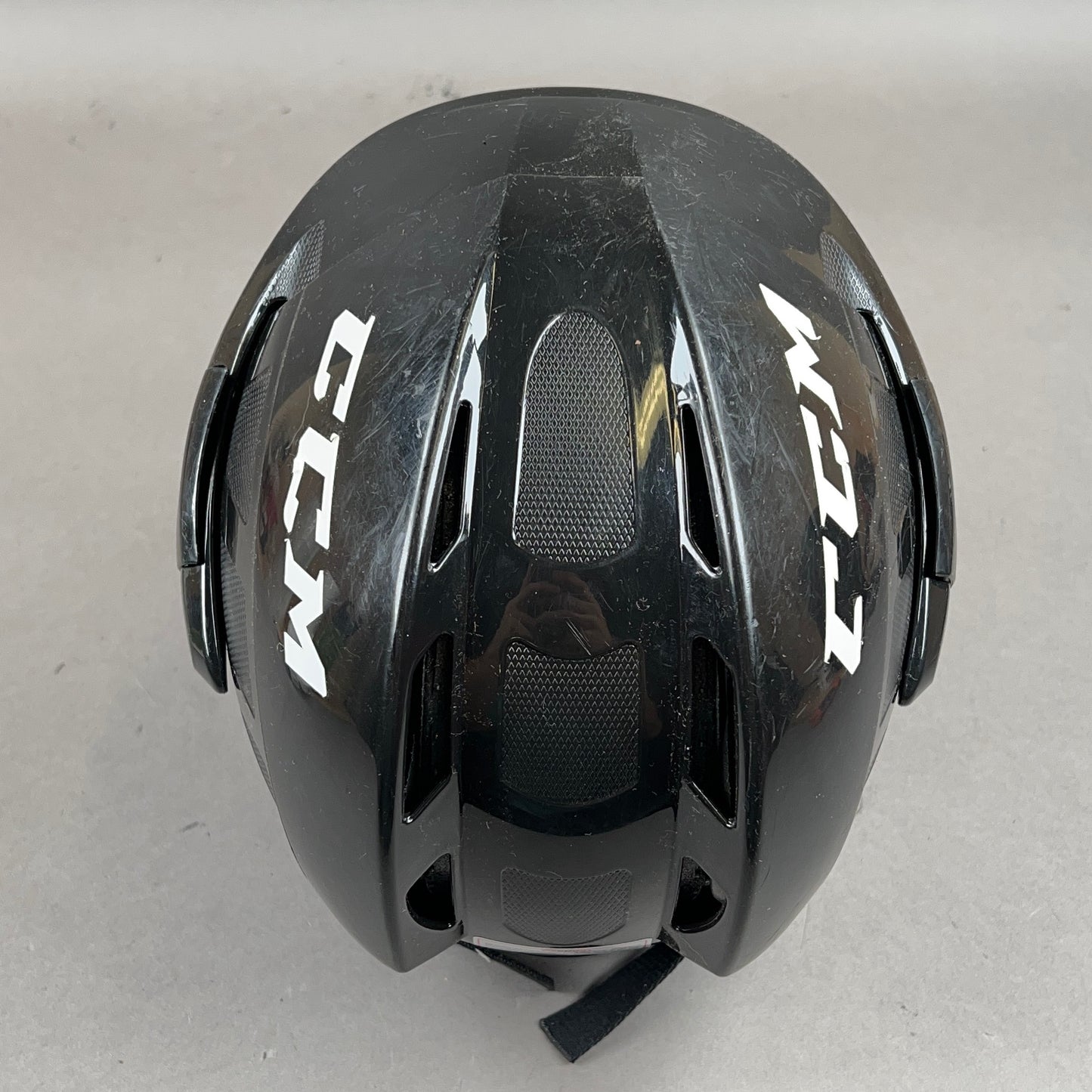CCM FL40 X-Small 6" to 6 5/8" Hockey Helmet