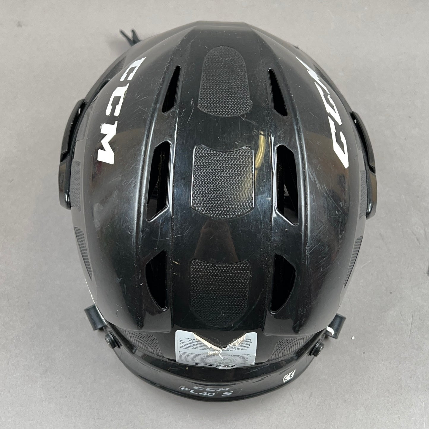CCM FL40 Small 6 3/8" to 7" Senior Hockey Helmet