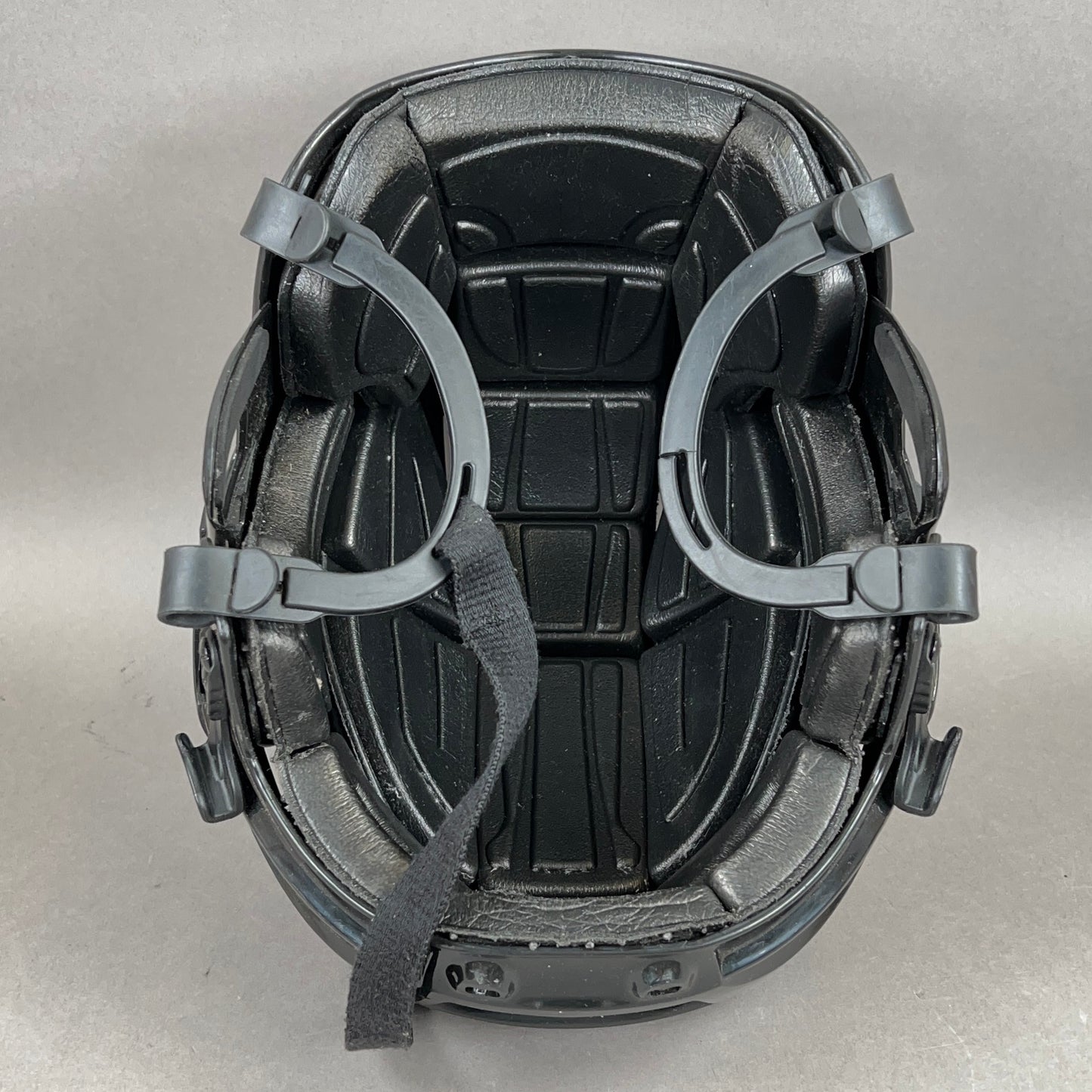 CCM FL40 Small 6 3/8" to 7" Senior Hockey Helmet