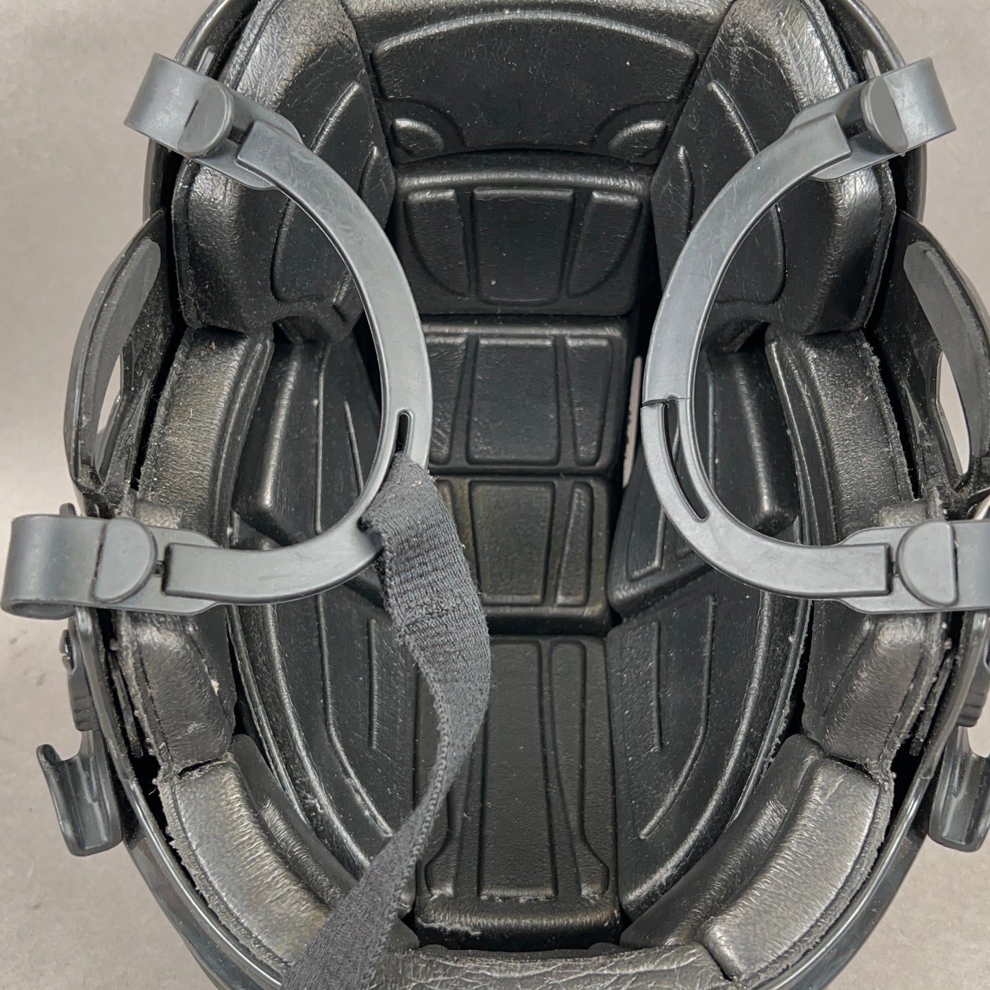 CCM FL40 Small 6 3/8" to 7" Senior Hockey Helmet