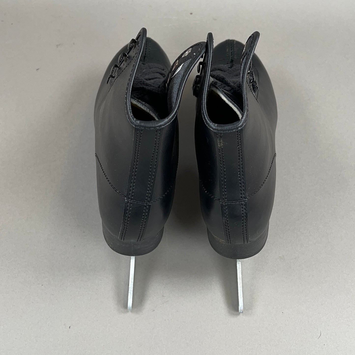 Lake Placid Model 280 Size 6 Ice Skates