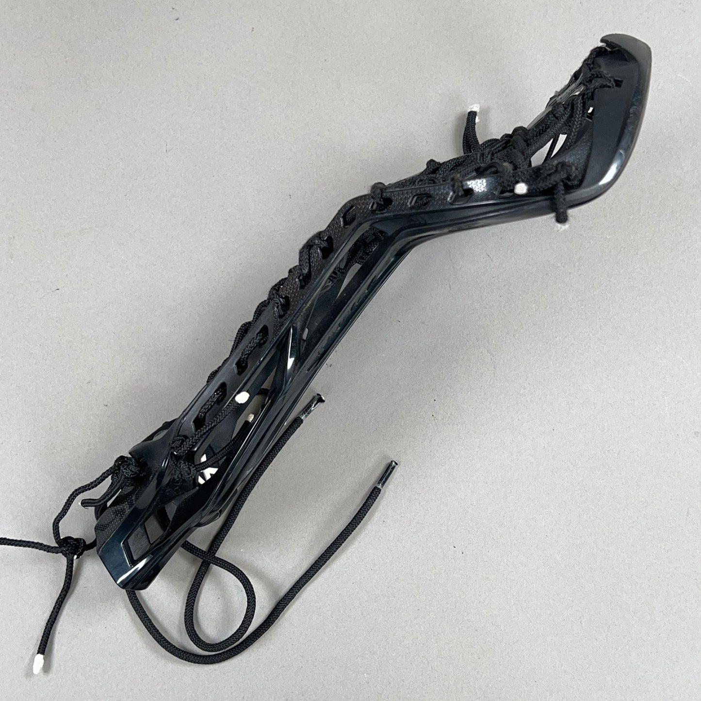 STX Crux 600 Womens Attack/Mid Strung Lacrosse Head