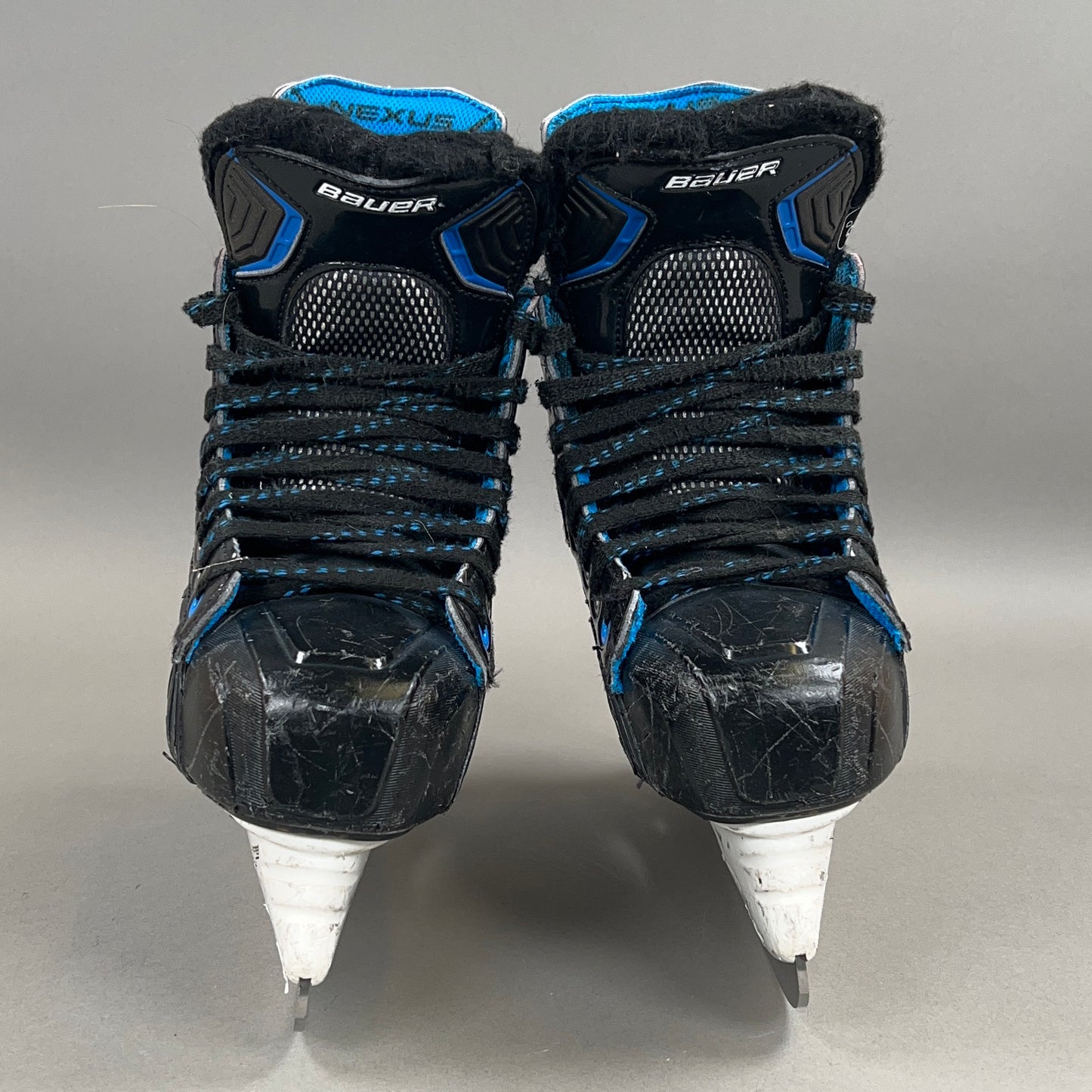 Bauer Nexus N8000 Size 2 Junior Hockey Skates