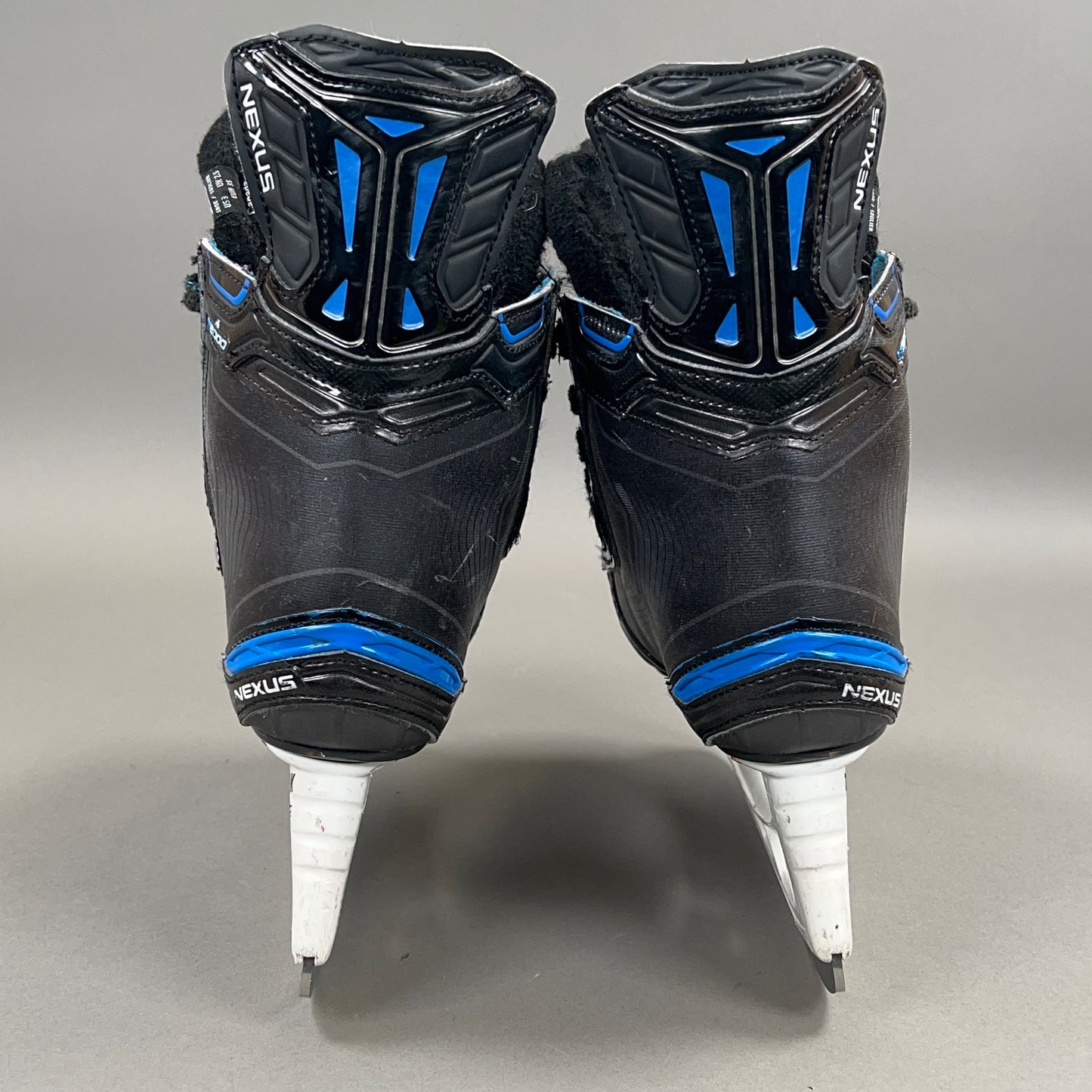 Bauer Nexus N8000 Size 2 Junior Hockey Skates